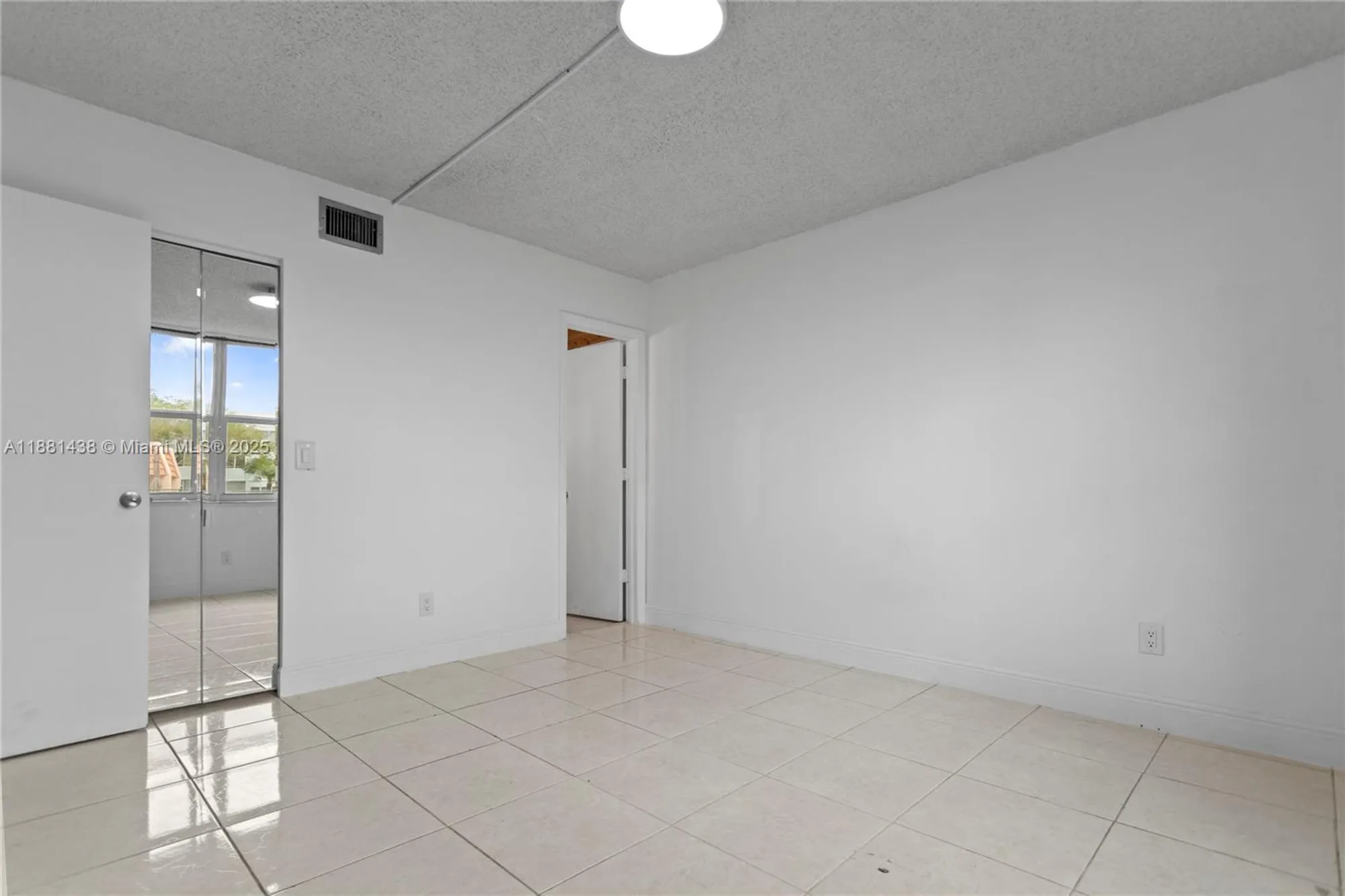 Property Slideshow image 20 of 42 | 6600 royal palm blvd apt 103b, Margate, FL, 33063
