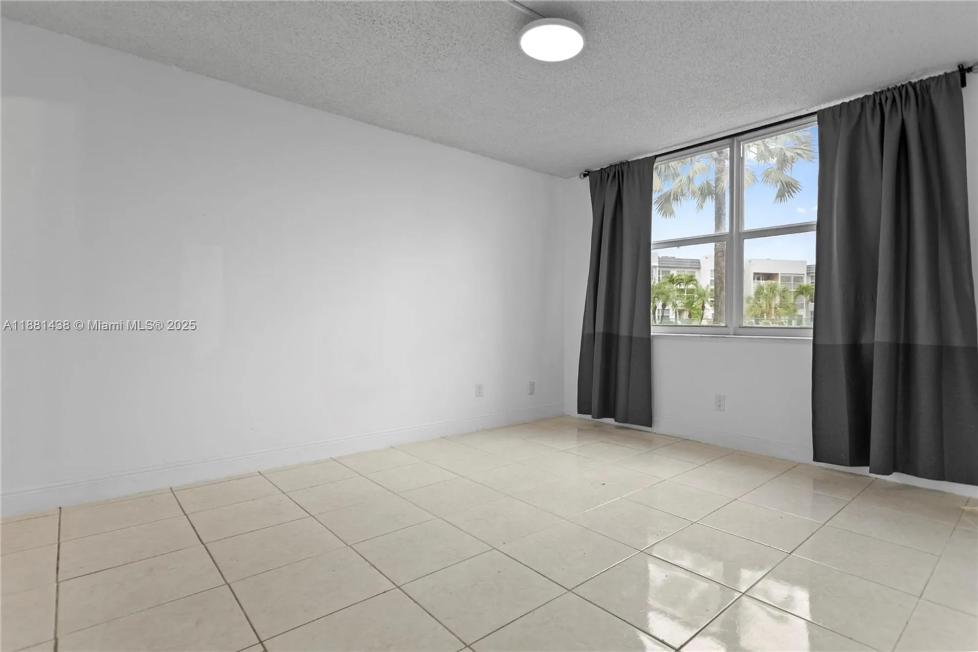 Property Slideshow image 22 of 42 | 6600 royal palm blvd apt 103b, Margate, FL, 33063