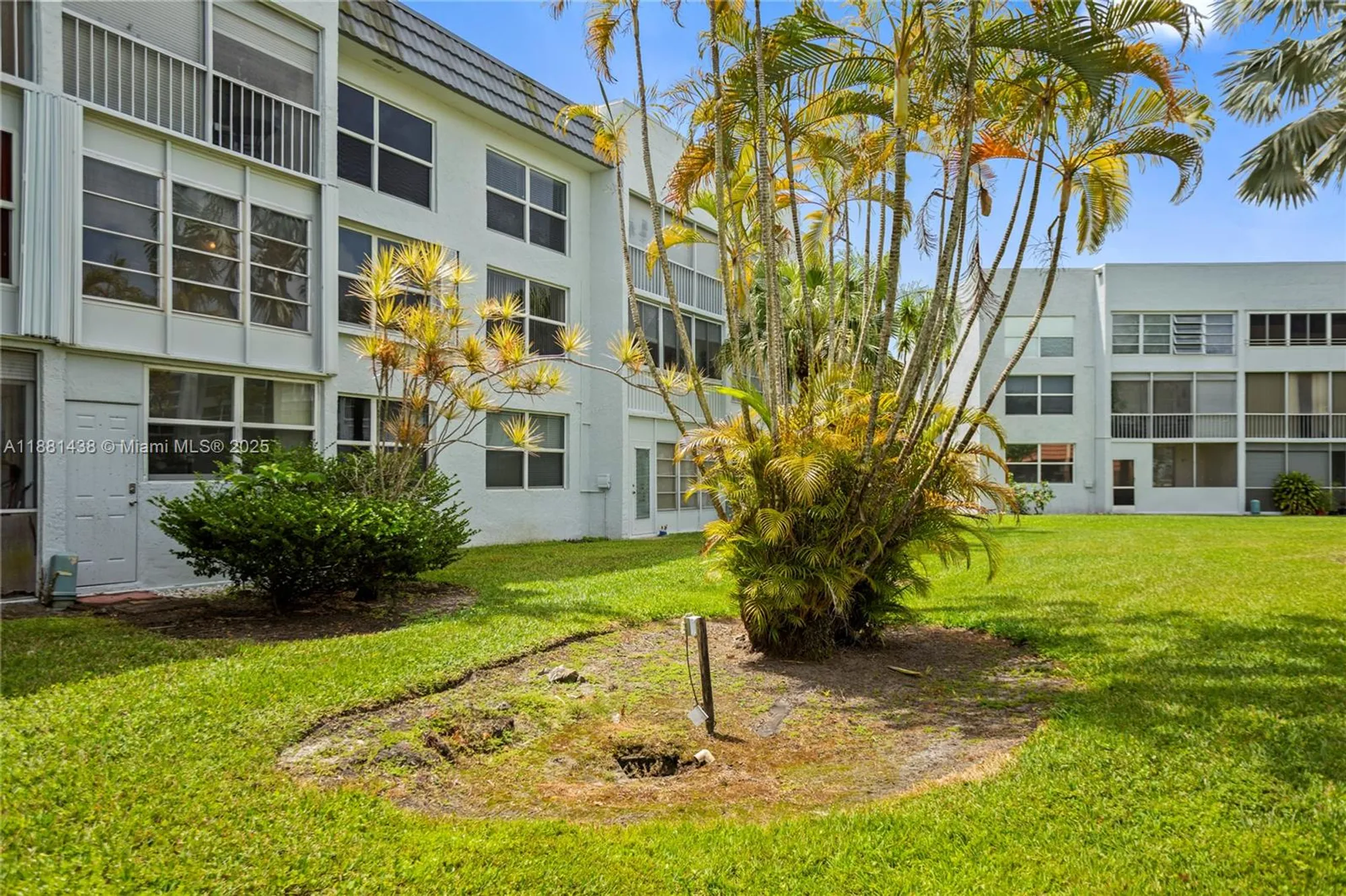 Property Slideshow image 4 of 42 | 6600 royal palm blvd apt 103b, Margate, FL, 33063