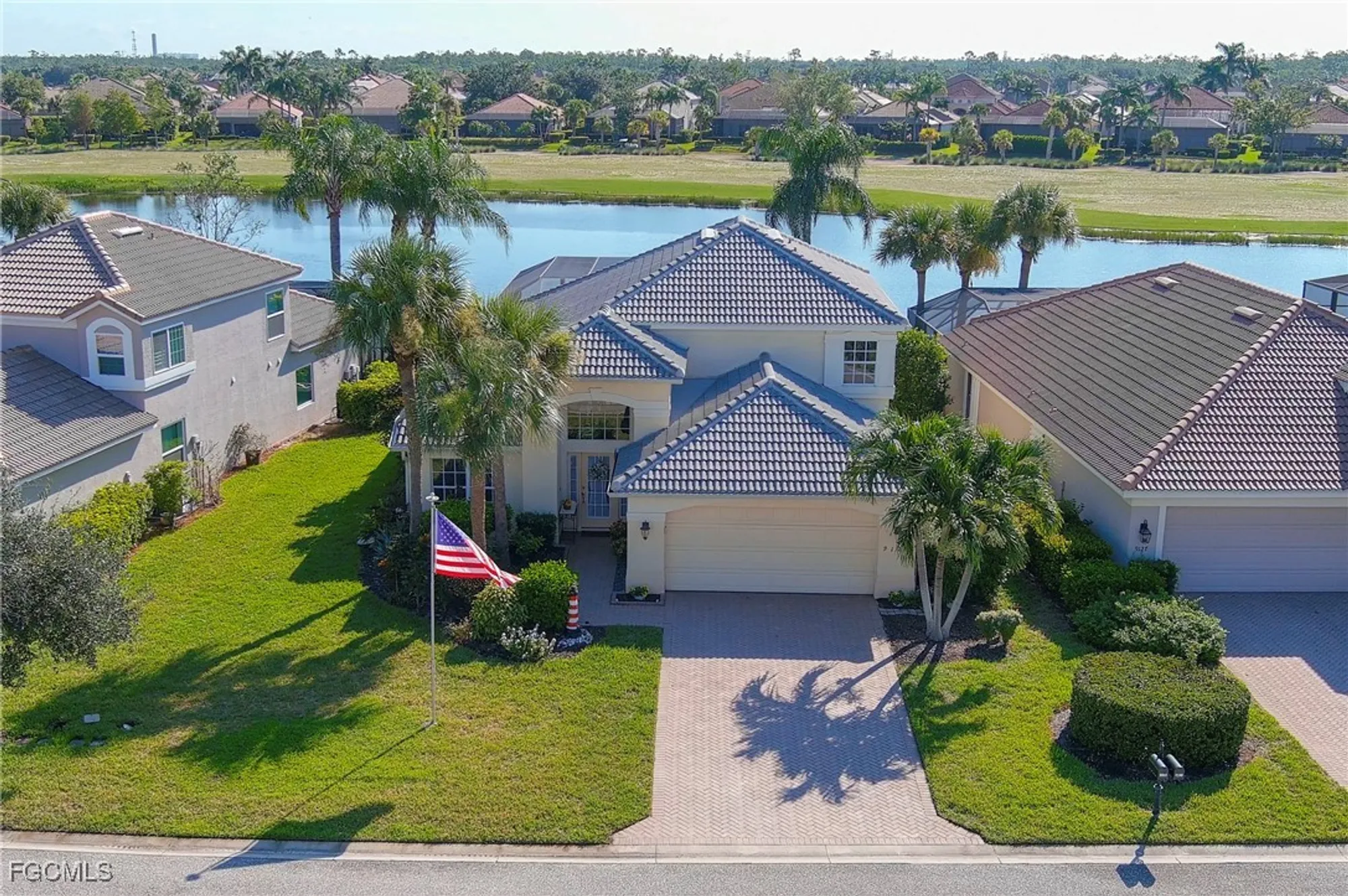 Property Slideshow image 1 of 35 | 9125 shadow glen way, Fort Myers, FL, 33913