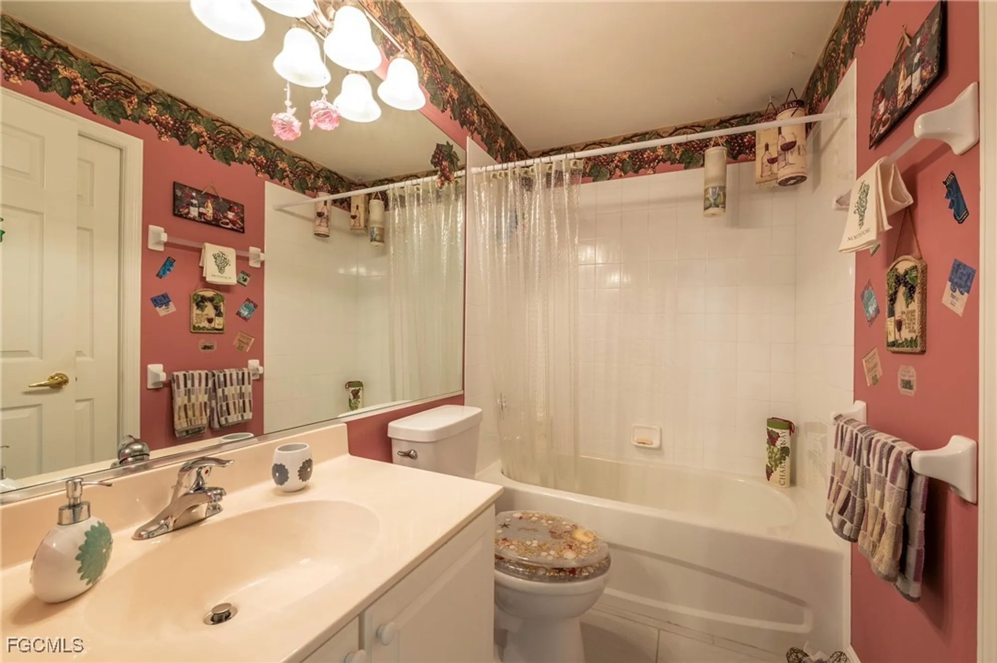 Property Slideshow image 20 of 35 | 9125 shadow glen way, Fort Myers, FL, 33913