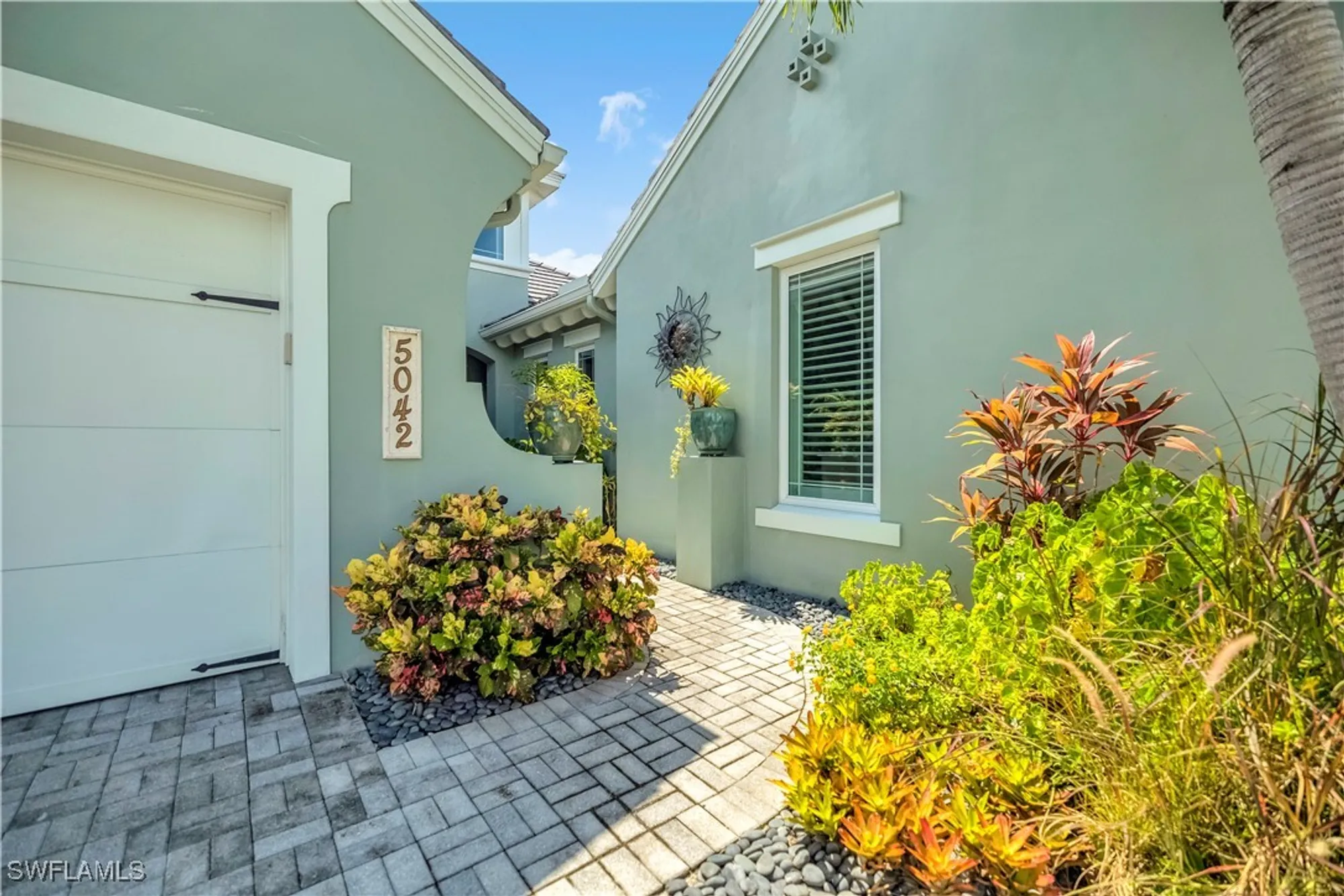 Property Slideshow image 38 of 41 | 5042 andros dr, Naples, FL, 34113