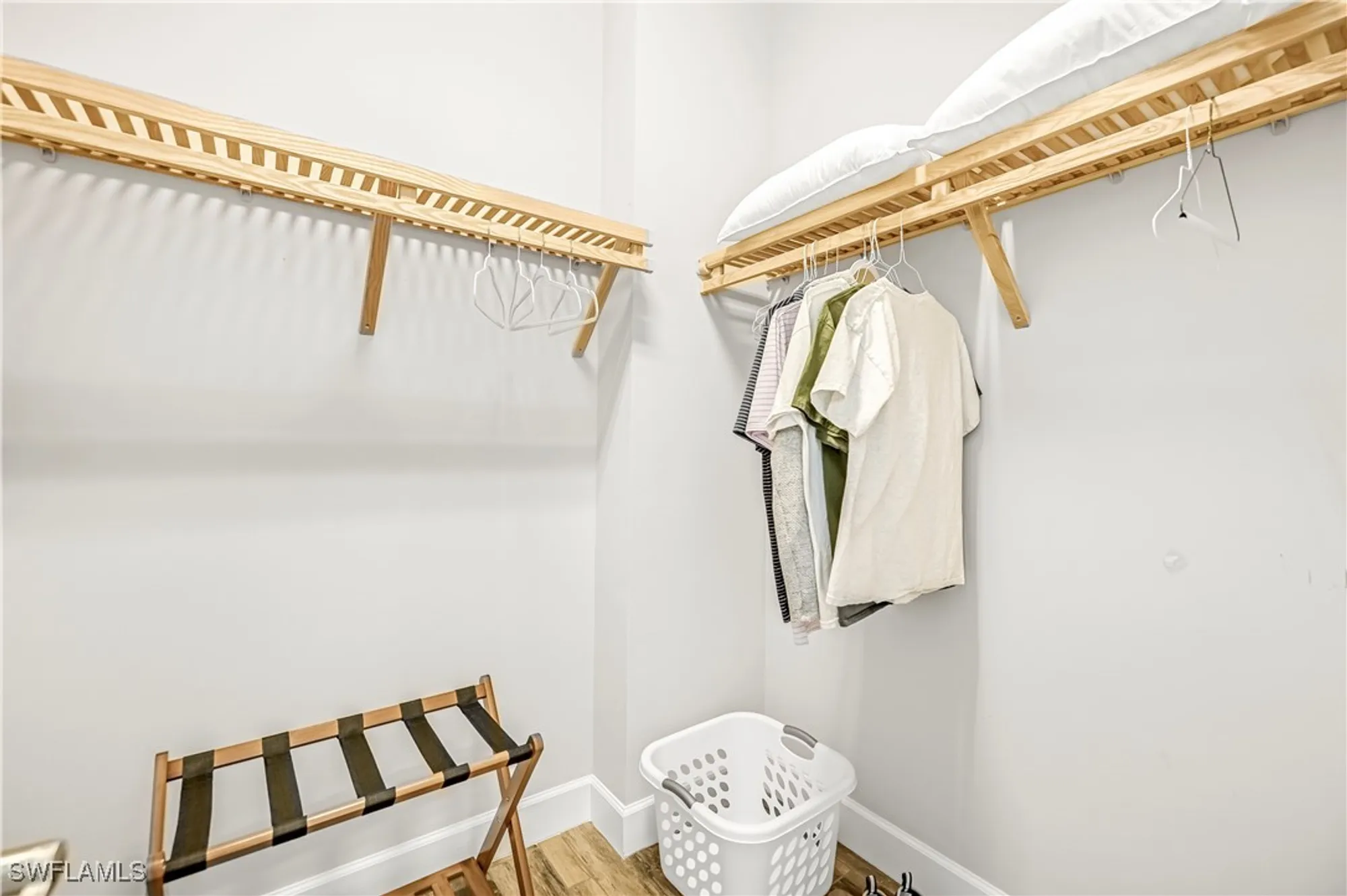 Property Slideshow image 33 of 41 | 5042 andros dr, Naples, FL, 34113