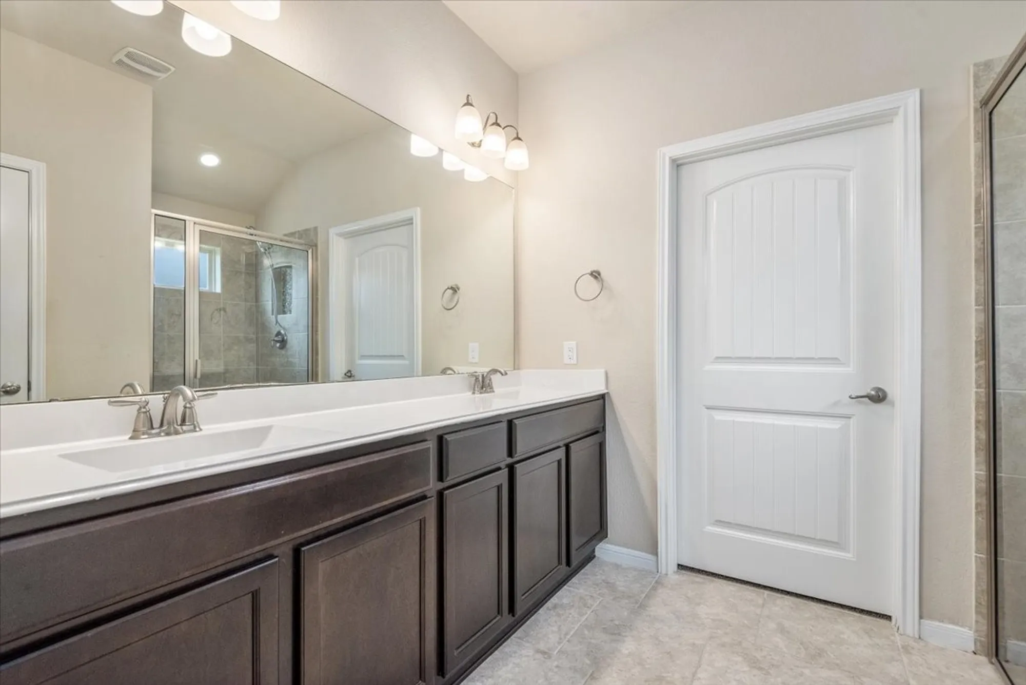 Property Slideshow image 12 of 24 | 3914 kellys falls ln, Katy, TX, 77494