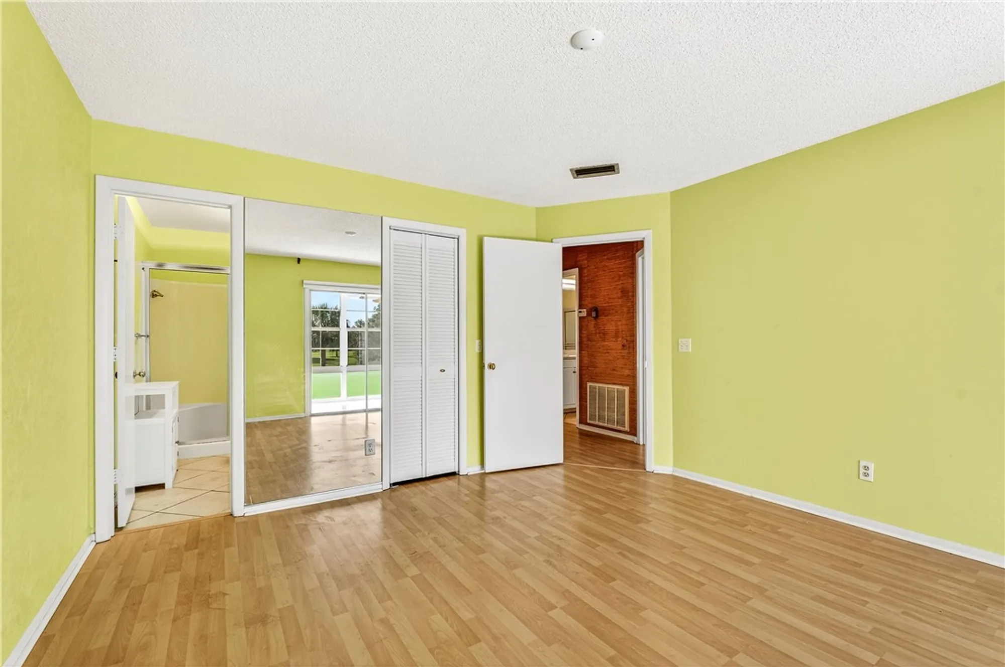 Property Slideshow image 17 of 32 | 45 vista gardens trl 202, Vero Beach, FL, 32962