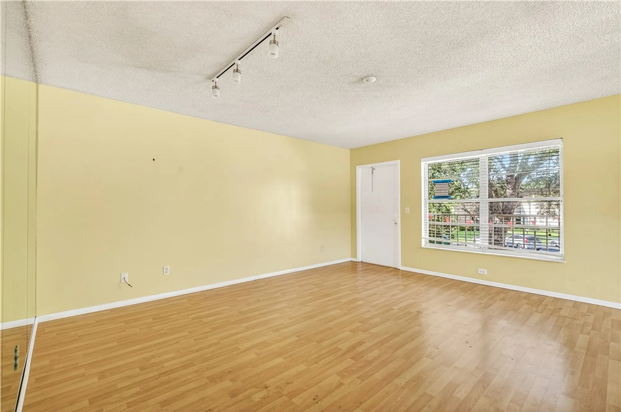 Property Slideshow image 10 of 32 | 45 vista gardens trl 202, Vero Beach, FL, 32962