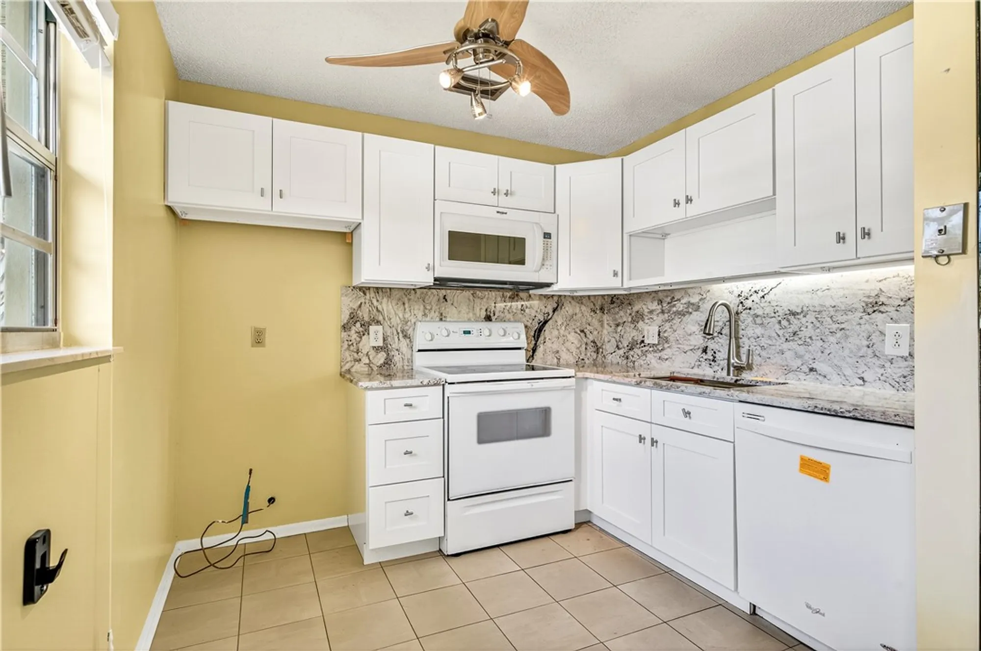 Property Slideshow image 8 of 32 | 45 vista gardens trl 202, Vero Beach, FL, 32962
