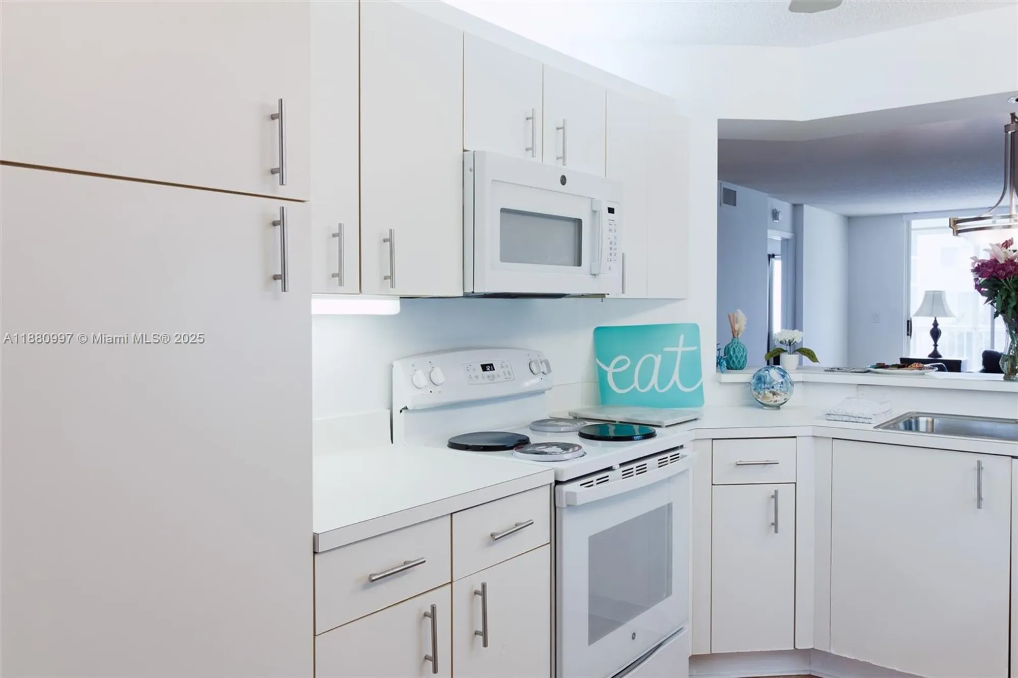 Property Slideshow image 14 of 39 | 7788 trent dr 311, Tamarac, FL, 33321