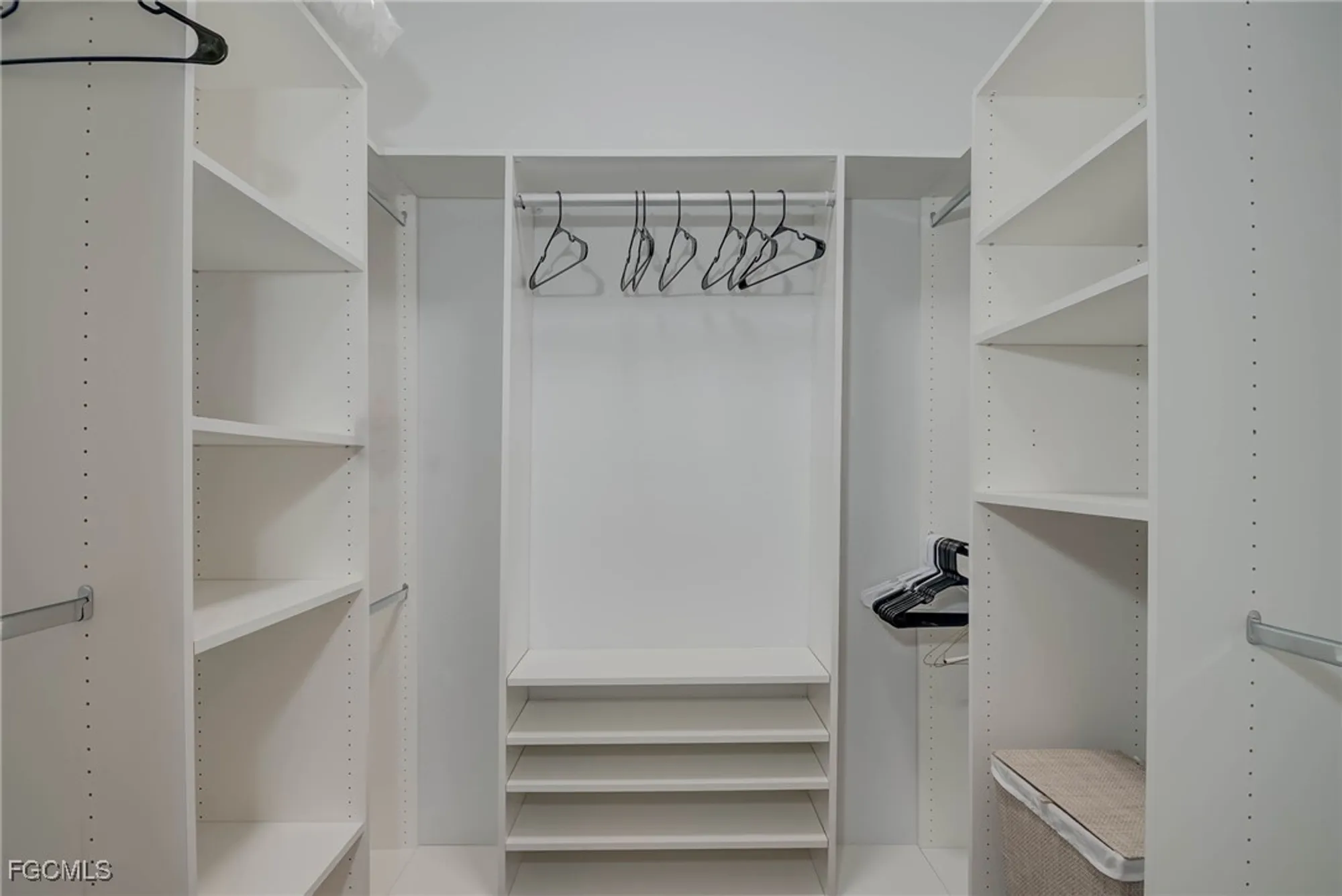 Property Slideshow image 15 of 45 | 11948 tulio way apt 2603, Fort Myers, FL, 33912