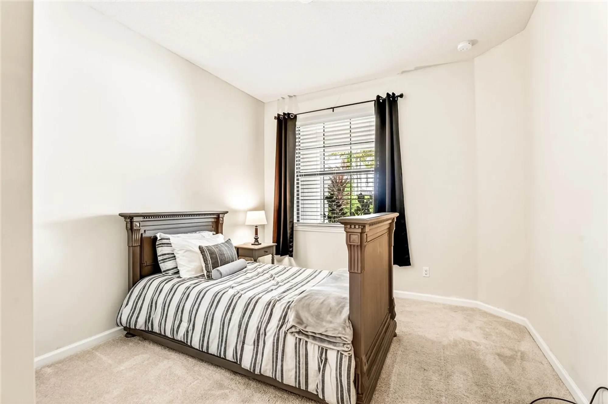 Property Slideshow image 25 of 36 | 5191 unity sq, Vero Beach, FL, 32967