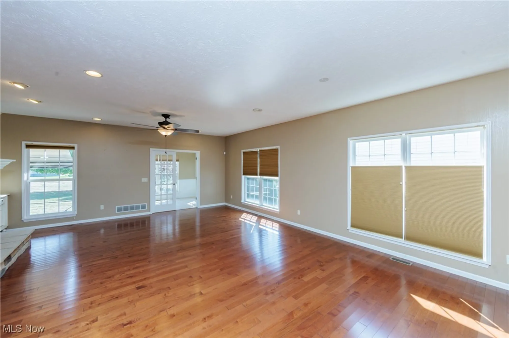 Property Slideshow image 13 of 50 | 4887 meadow lark dr, Lorain, OH, 44053