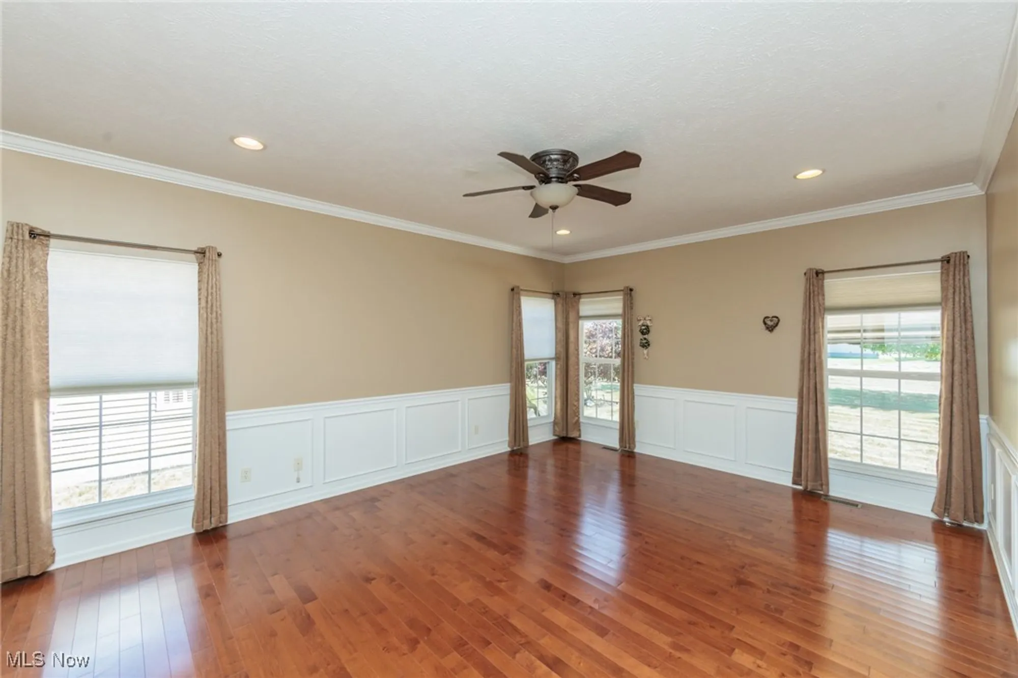 Property Slideshow image 29 of 50 | 4887 meadow lark dr, Lorain, OH, 44053