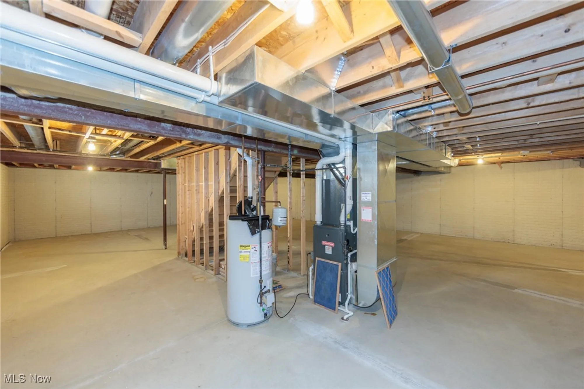 Property Slideshow image 43 of 50 | 4887 meadow lark dr, Lorain, OH, 44053