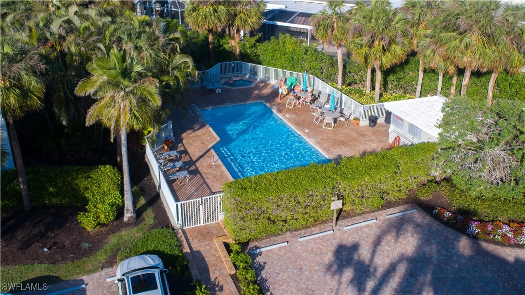 Property Slideshow image 26 of 31 | 5895 chanteclair dr 126, Naples, FL, 34108