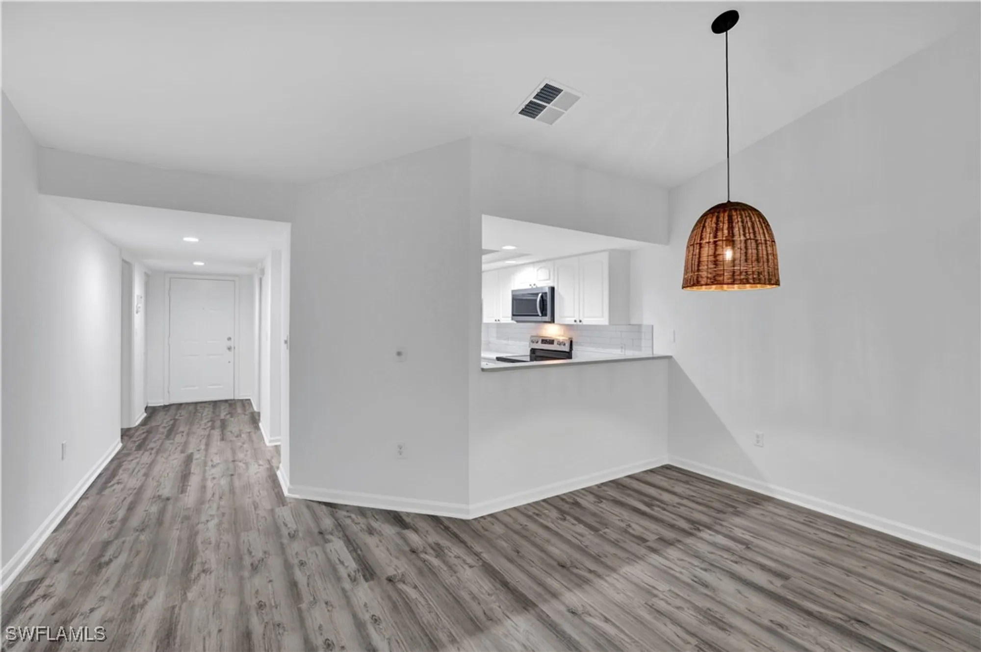 Property Slideshow image 5 of 31 | 5895 chanteclair dr 126, Naples, FL, 34108