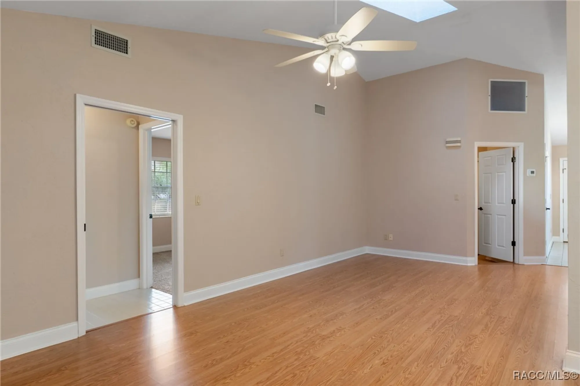 Property Slideshow image 20 of 49 | 1385 n hunterston pt, Crystal River, FL, 34429