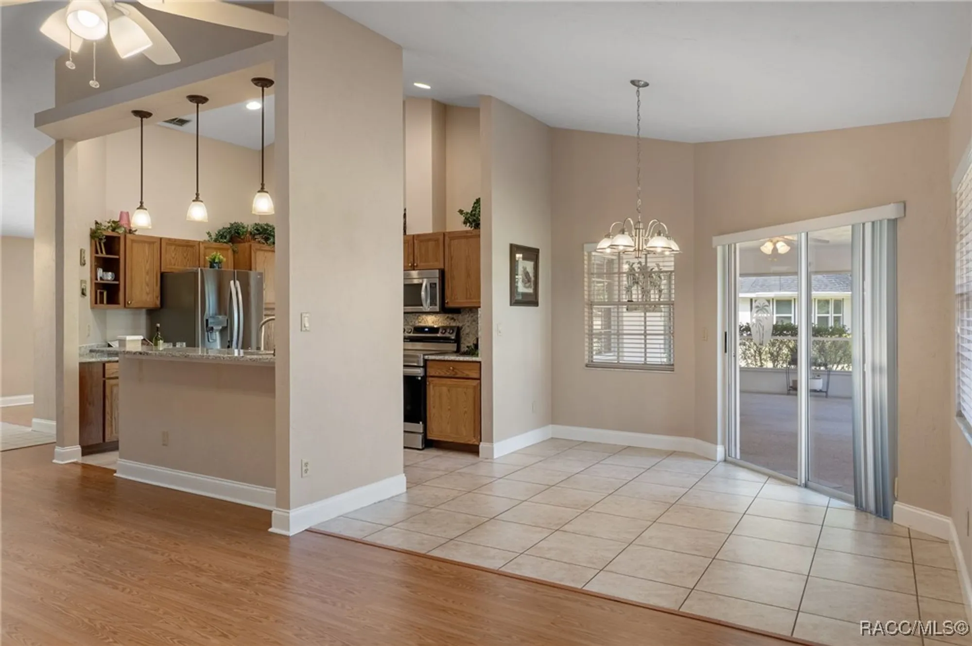 Property Slideshow image 9 of 49 | 1385 n hunterston pt, Crystal River, FL, 34429