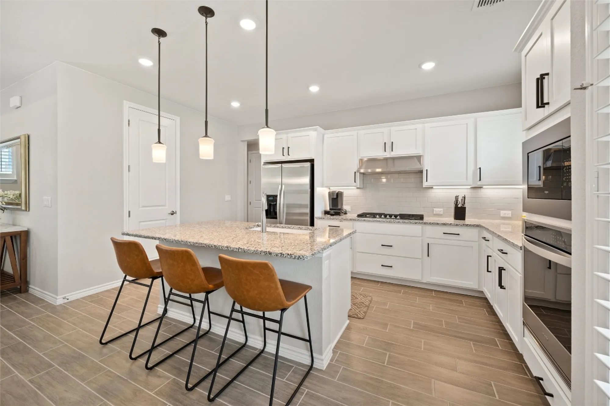 Property Slideshow image 11 of 35 | 130 ace ln # 101, San Marcos, TX, 78666