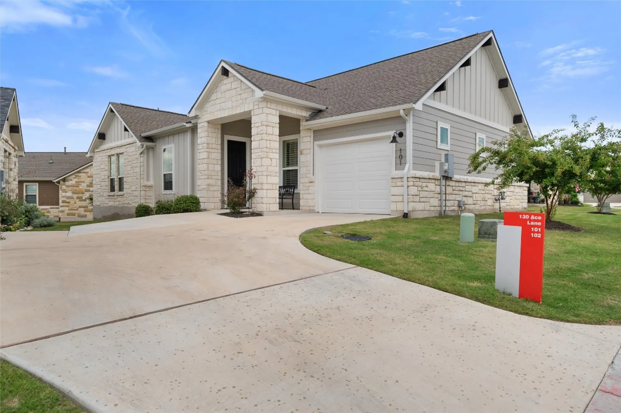 Property Slideshow image 4 of 35 | 130 ace ln # 101, San Marcos, TX, 78666