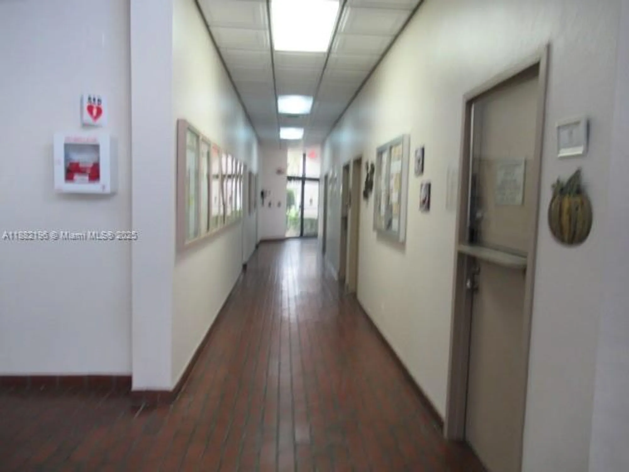 Property Slideshow image 21 of 71 | 1100 colony point cir 518, Pembroke Pines, FL, 33026