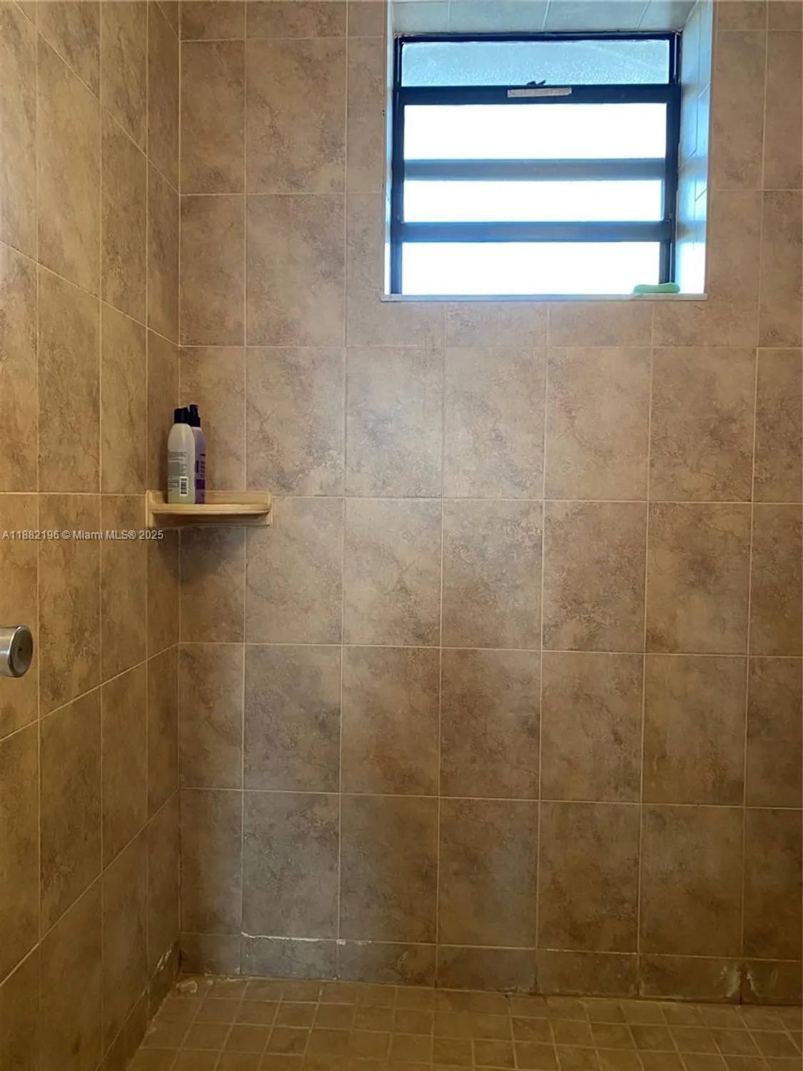 Property Slideshow image 66 of 71 | 1100 colony point cir 518, Pembroke Pines, FL, 33026