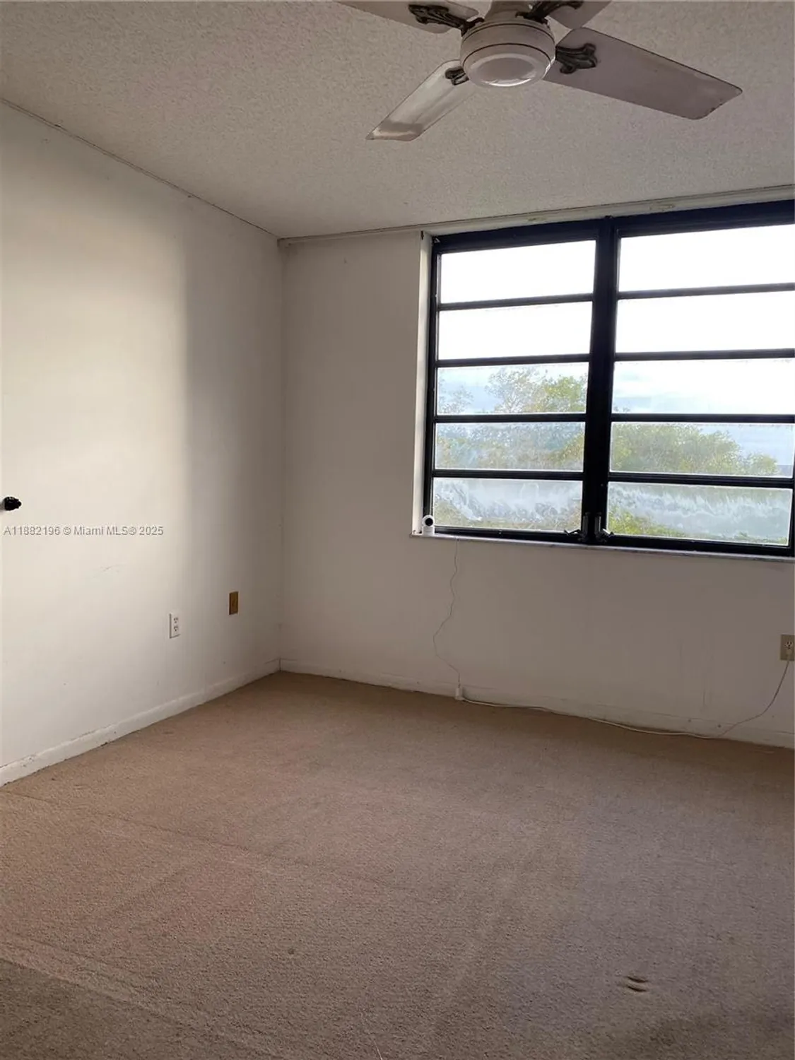 Property Slideshow image 68 of 71 | 1100 colony point cir 518, Pembroke Pines, FL, 33026