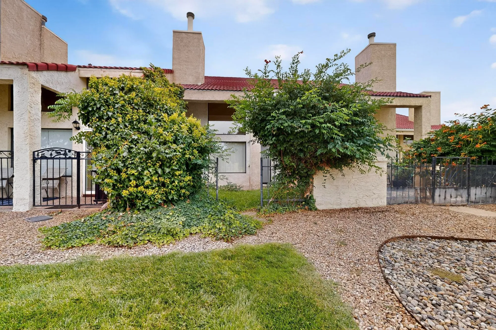 Property Slideshow image 16 of 51 | 617 eastlake ct, Rio Rancho, NM, 87124