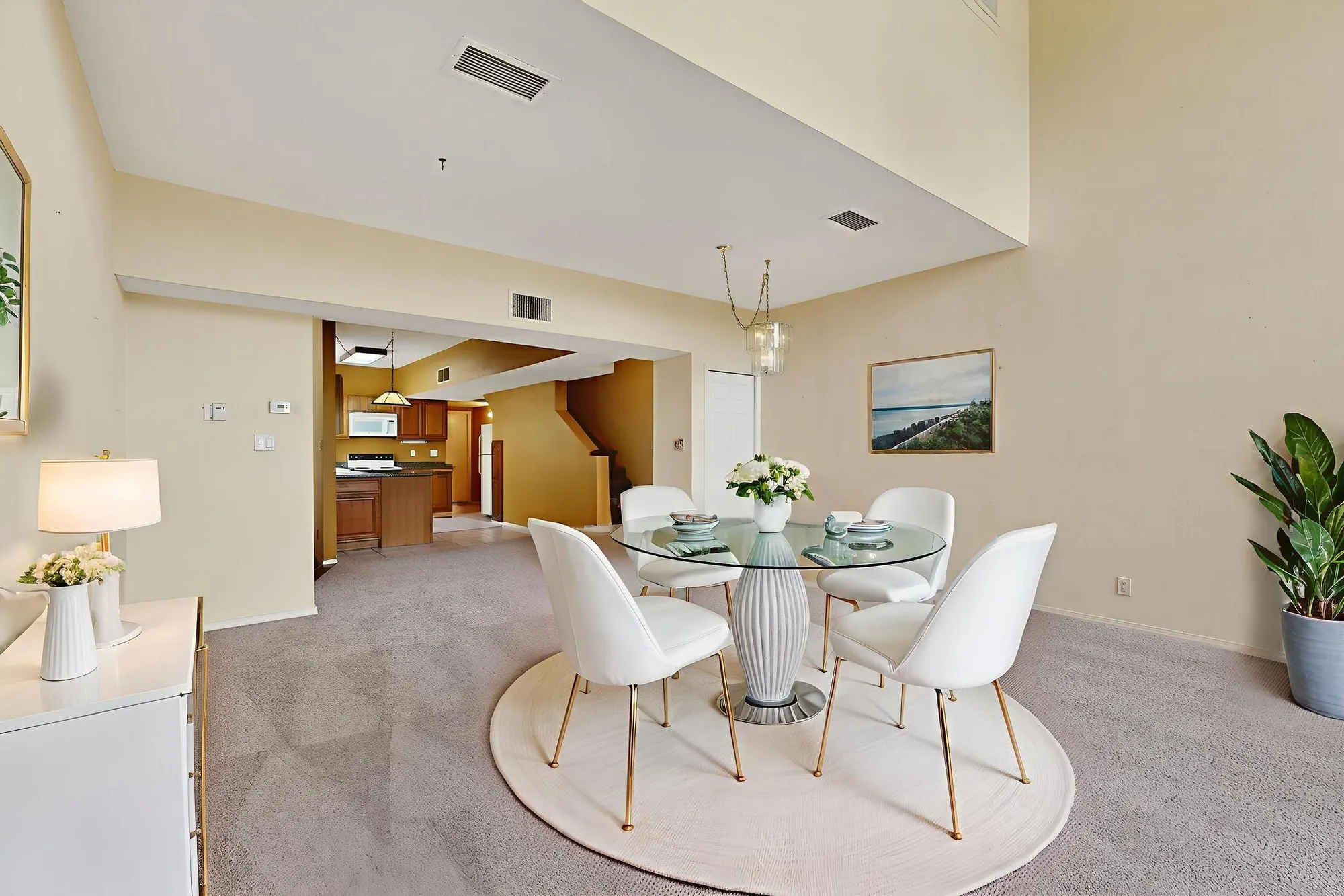 Property Slideshow image 12 of 51 | 617 eastlake ct, Rio Rancho, NM, 87124