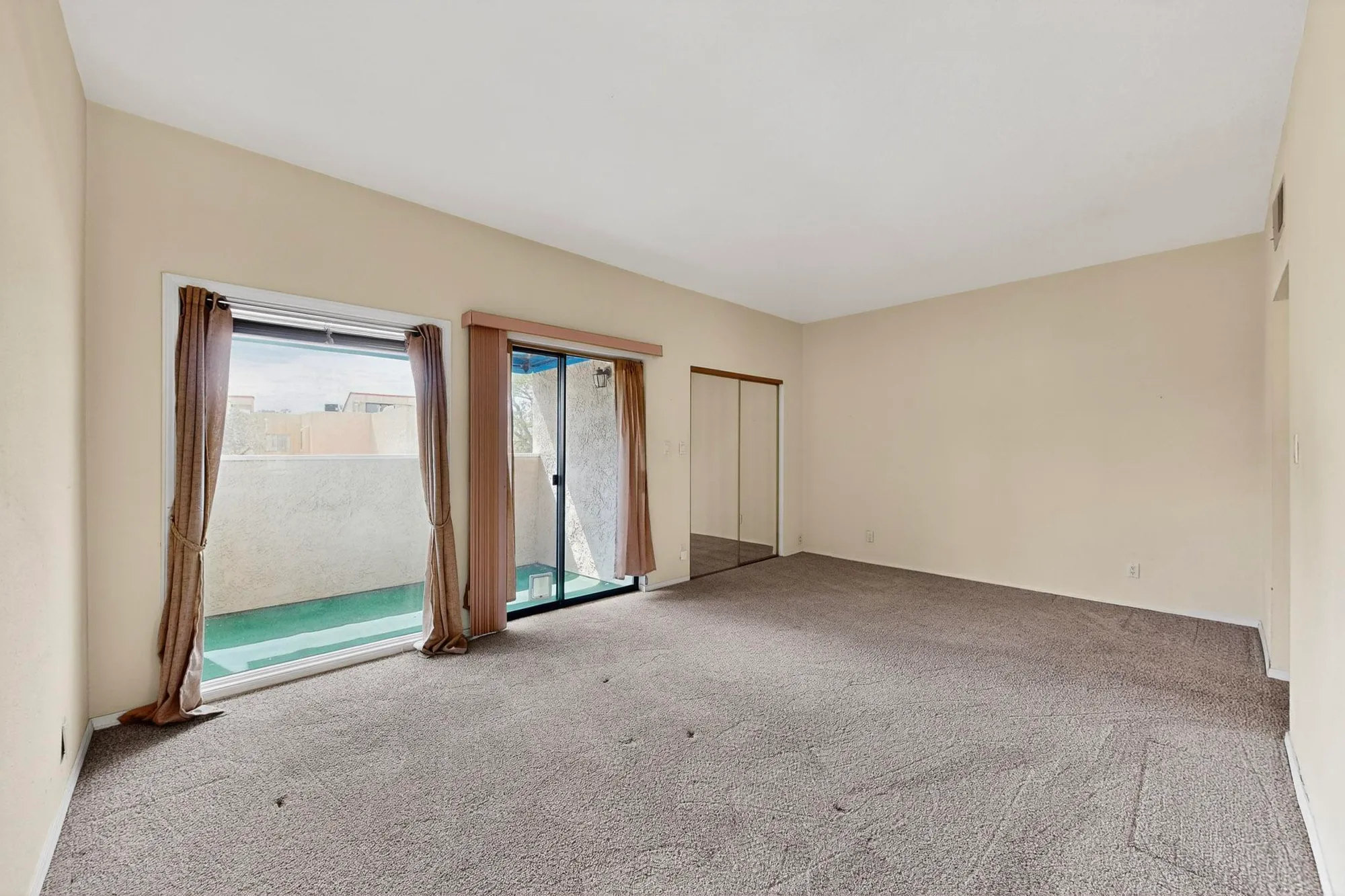 Property Slideshow image 29 of 51 | 617 eastlake ct, Rio Rancho, NM, 87124