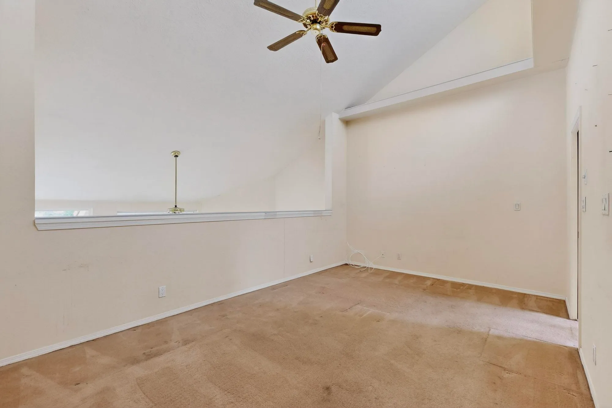 Property Slideshow image 21 of 51 | 617 eastlake ct, Rio Rancho, NM, 87124