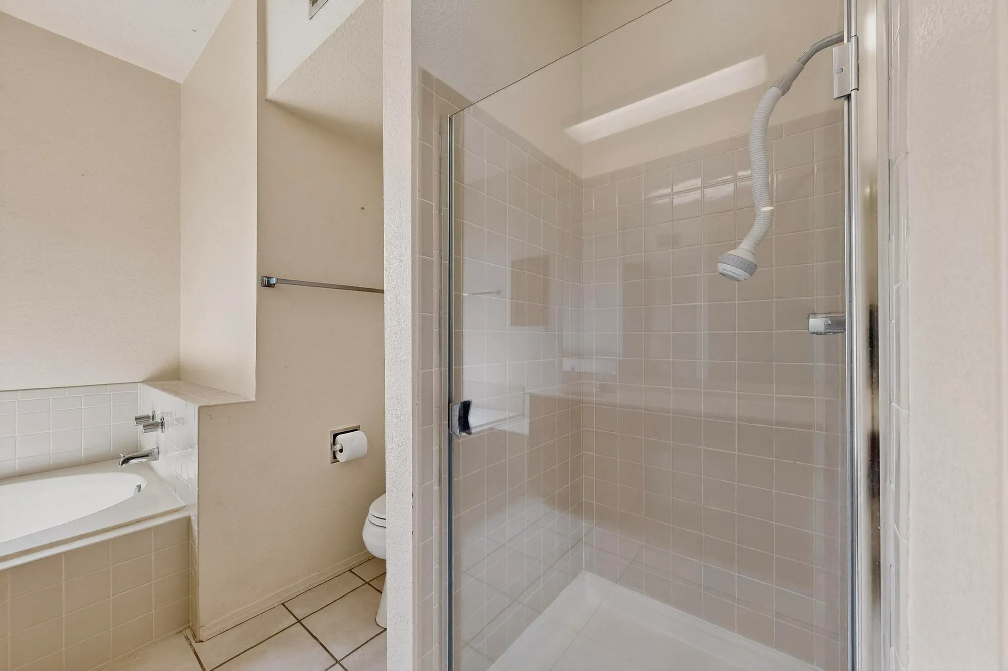 Property Slideshow image 35 of 51 | 617 eastlake ct, Rio Rancho, NM, 87124