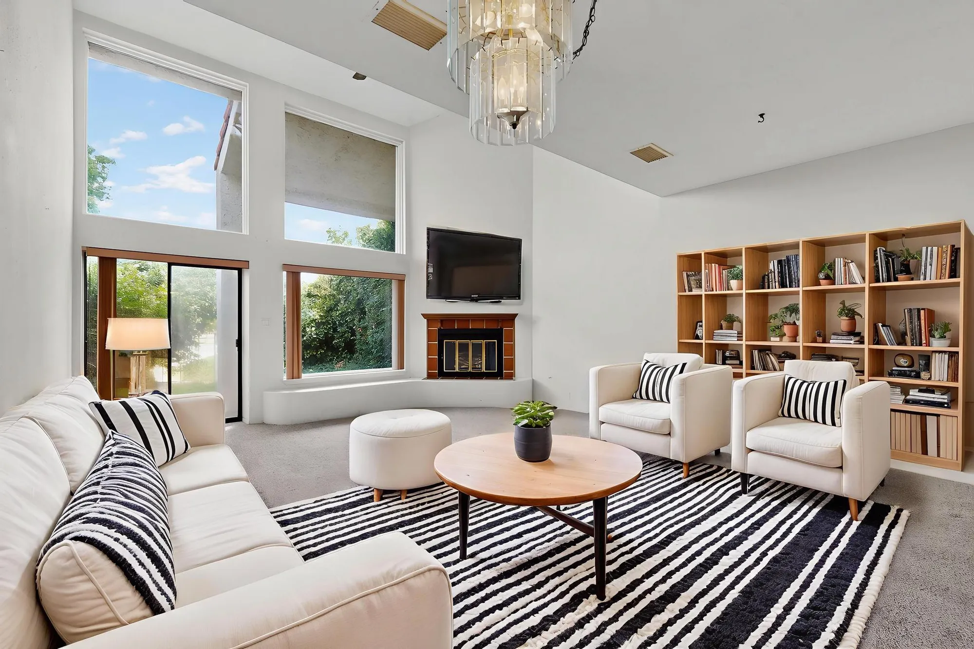 Property Slideshow image 5 of 51 | 617 eastlake ct, Rio Rancho, NM, 87124