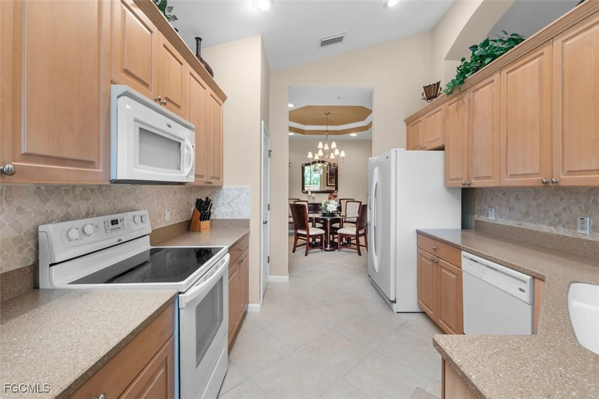 Property Slideshow image 16 of 35 | 13091 pebblebrook point cir 202, Fort Myers, FL, 33905