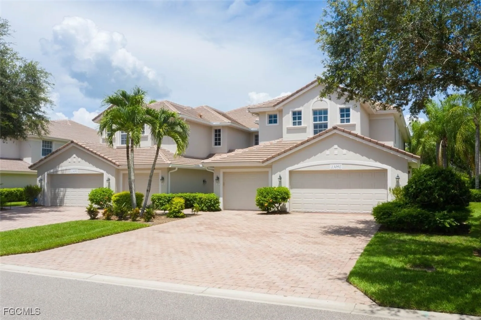 Property Slideshow image 2 of 35 | 13091 pebblebrook point cir 202, Fort Myers, FL, 33905