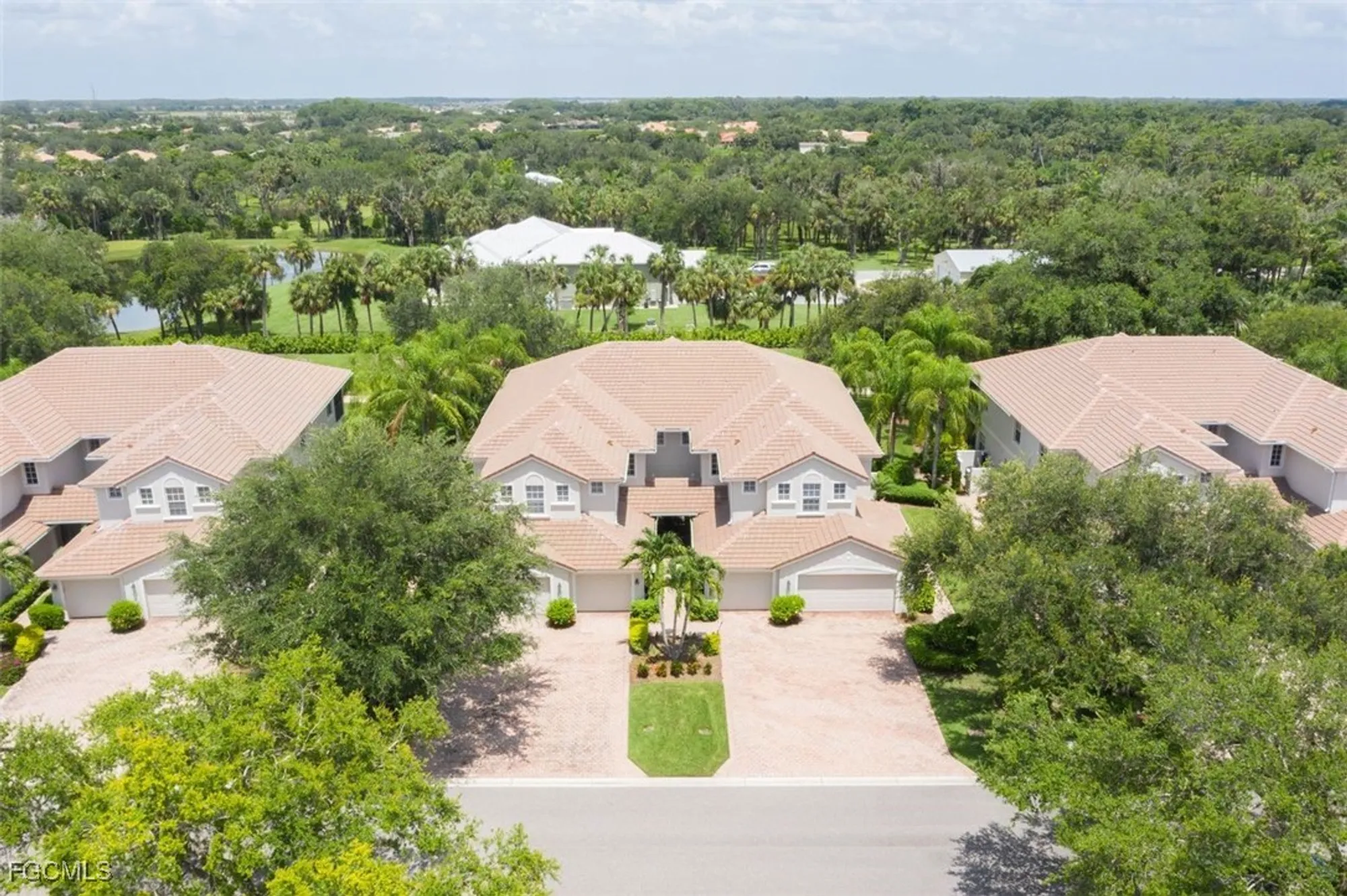 Property Slideshow image 3 of 35 | 13091 pebblebrook point cir 202, Fort Myers, FL, 33905