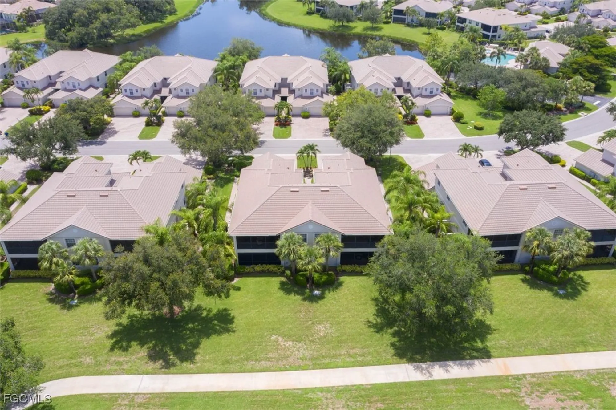 Property Slideshow image 4 of 35 | 13091 pebblebrook point cir 202, Fort Myers, FL, 33905