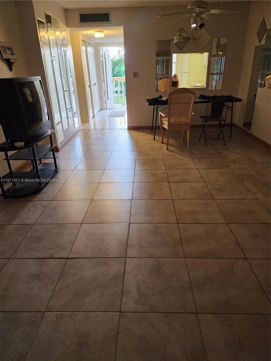 Property Slideshow image 12 of 15 | 5750 nw 64th ave apt 303, Tamarac, FL, 33319