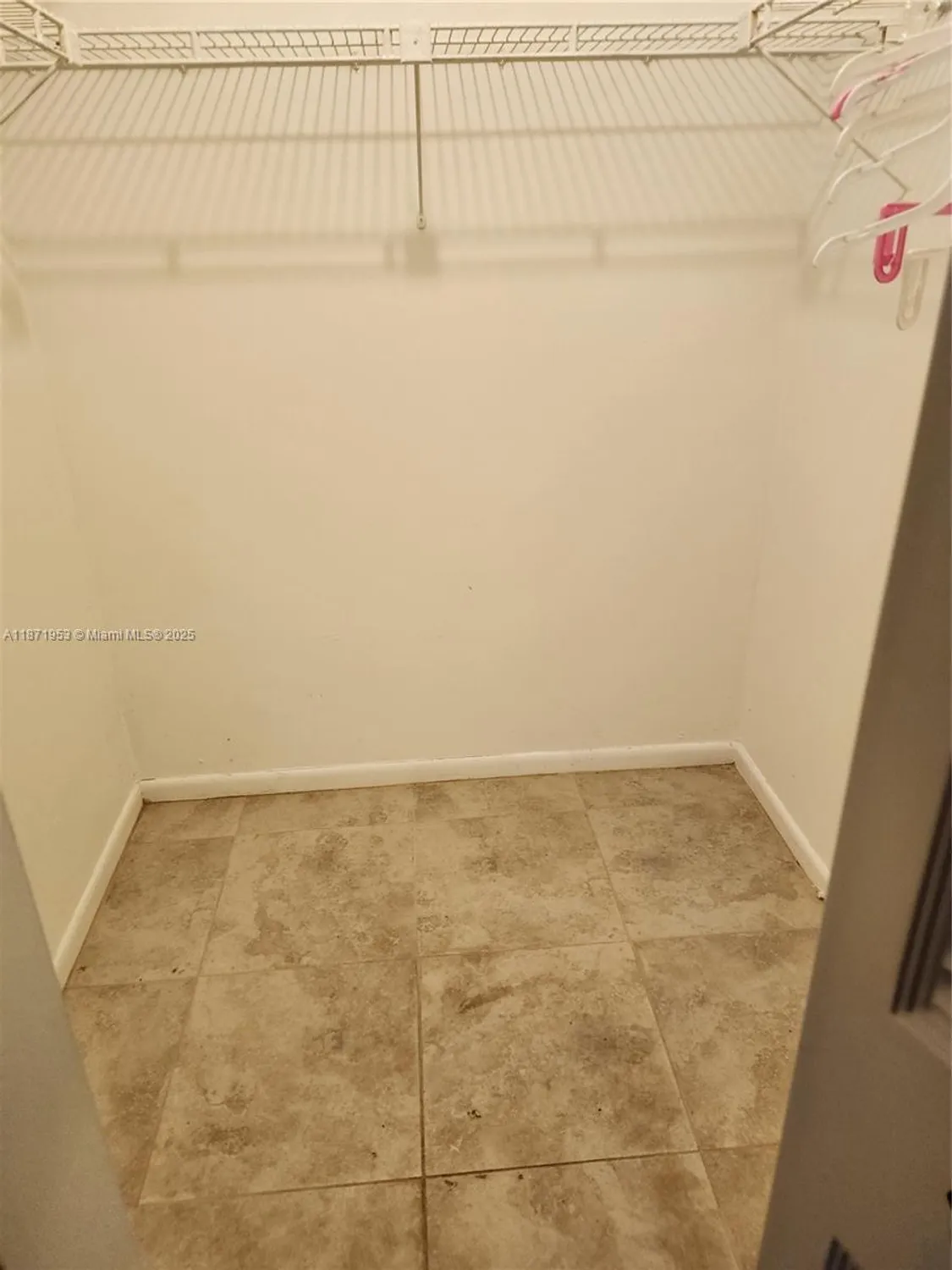 Property Slideshow image 7 of 15 | 5750 nw 64th ave apt 303, Tamarac, FL, 33319