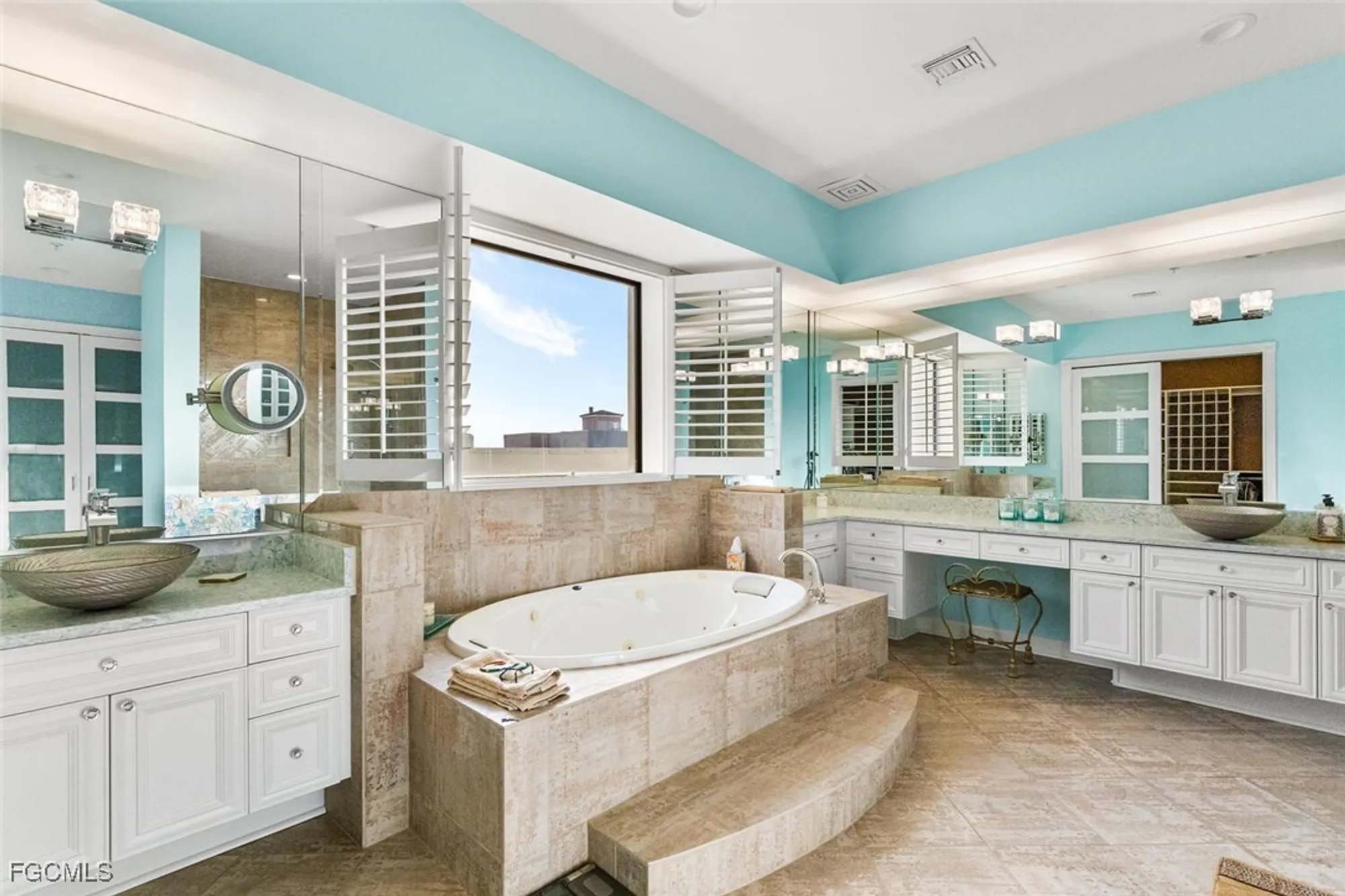 Property Slideshow image 31 of 50 | 11640 court of palms apt 602, Fort Myers, FL, 33908