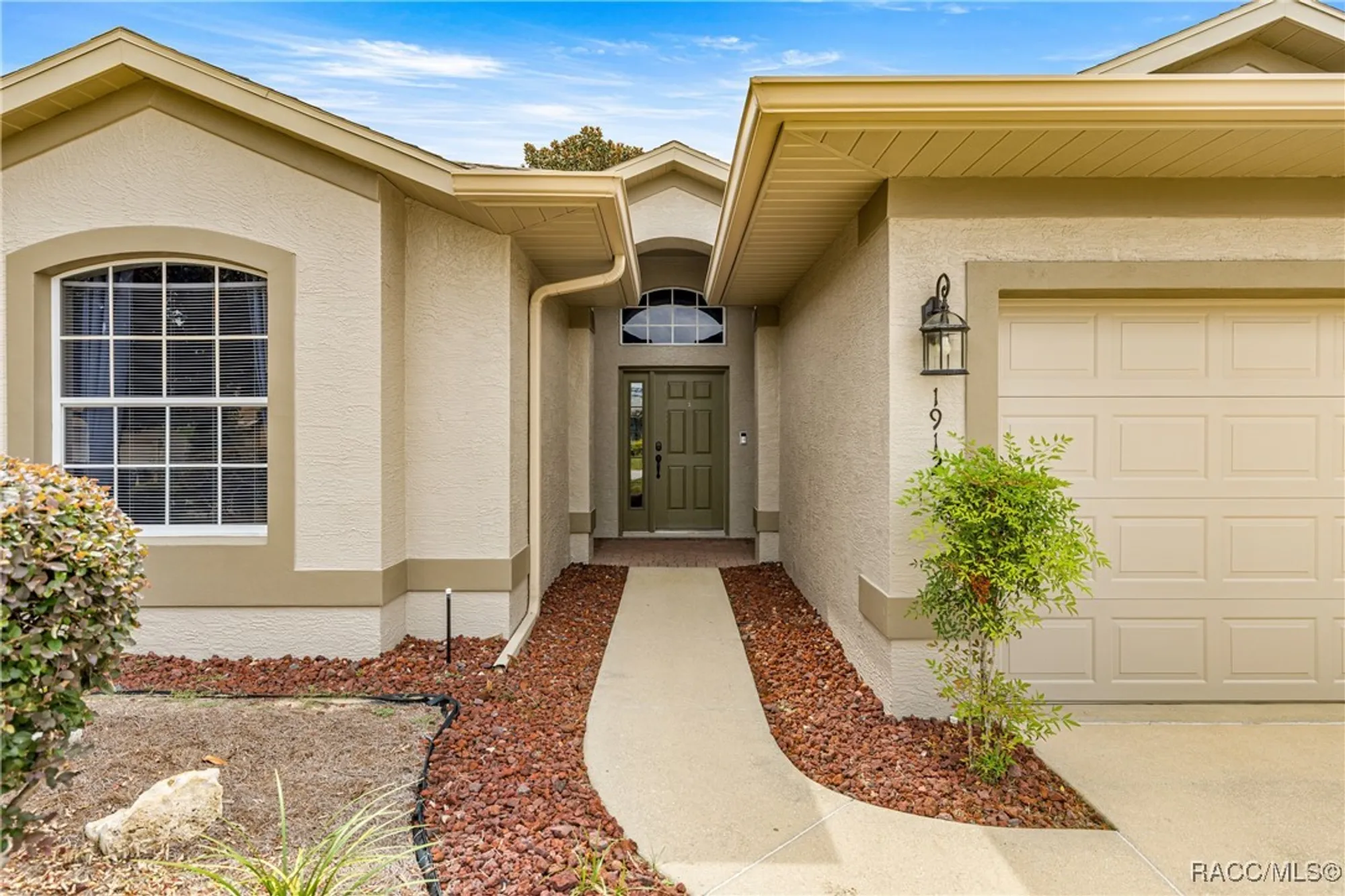 Property Slideshow image 6 of 92 | 1912 w shanelle path, Lecanto, FL, 34461