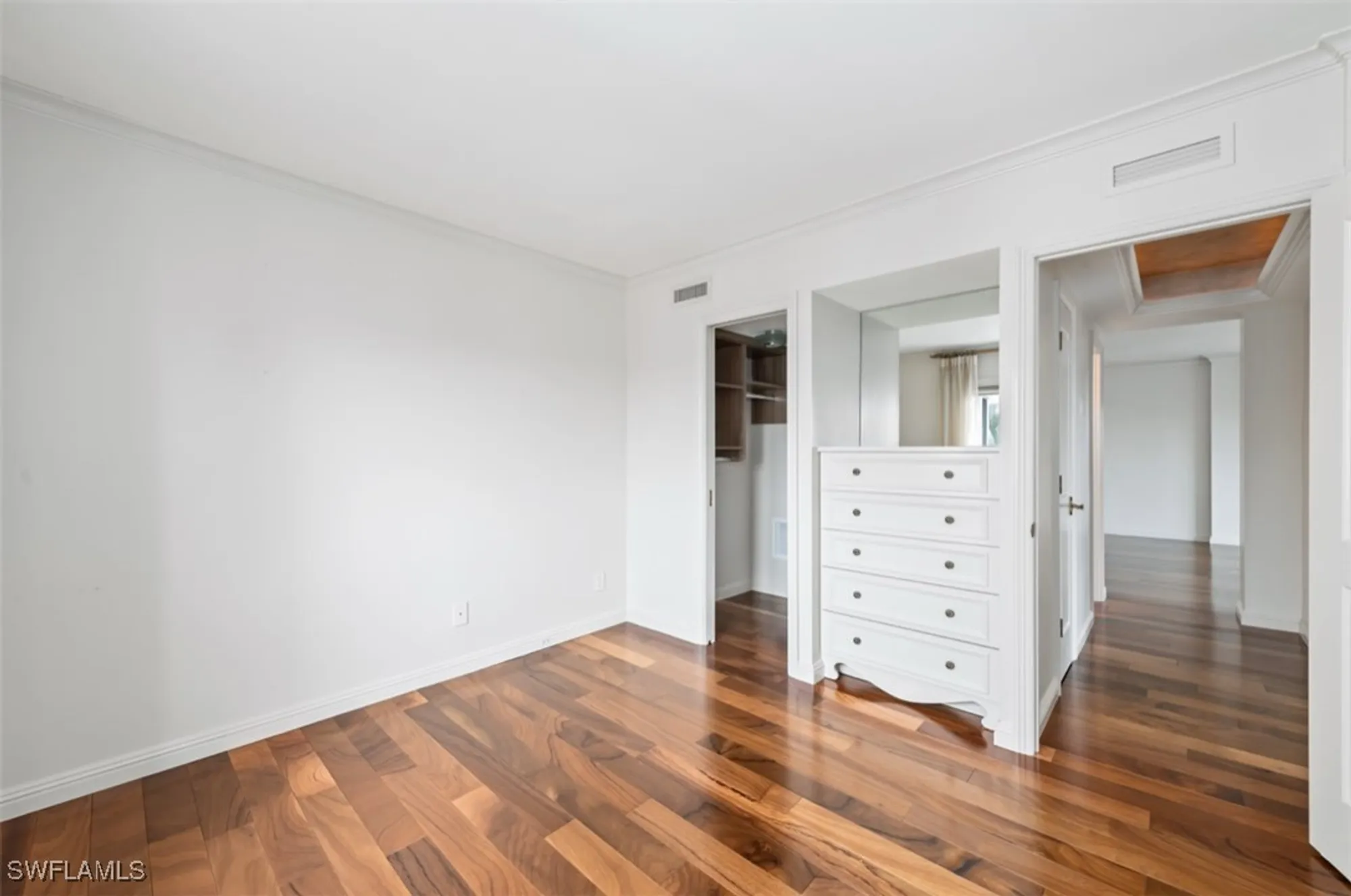 Property Slideshow image 15 of 29 | 2170 gulf shore blvd 44e, Naples, FL, 34102