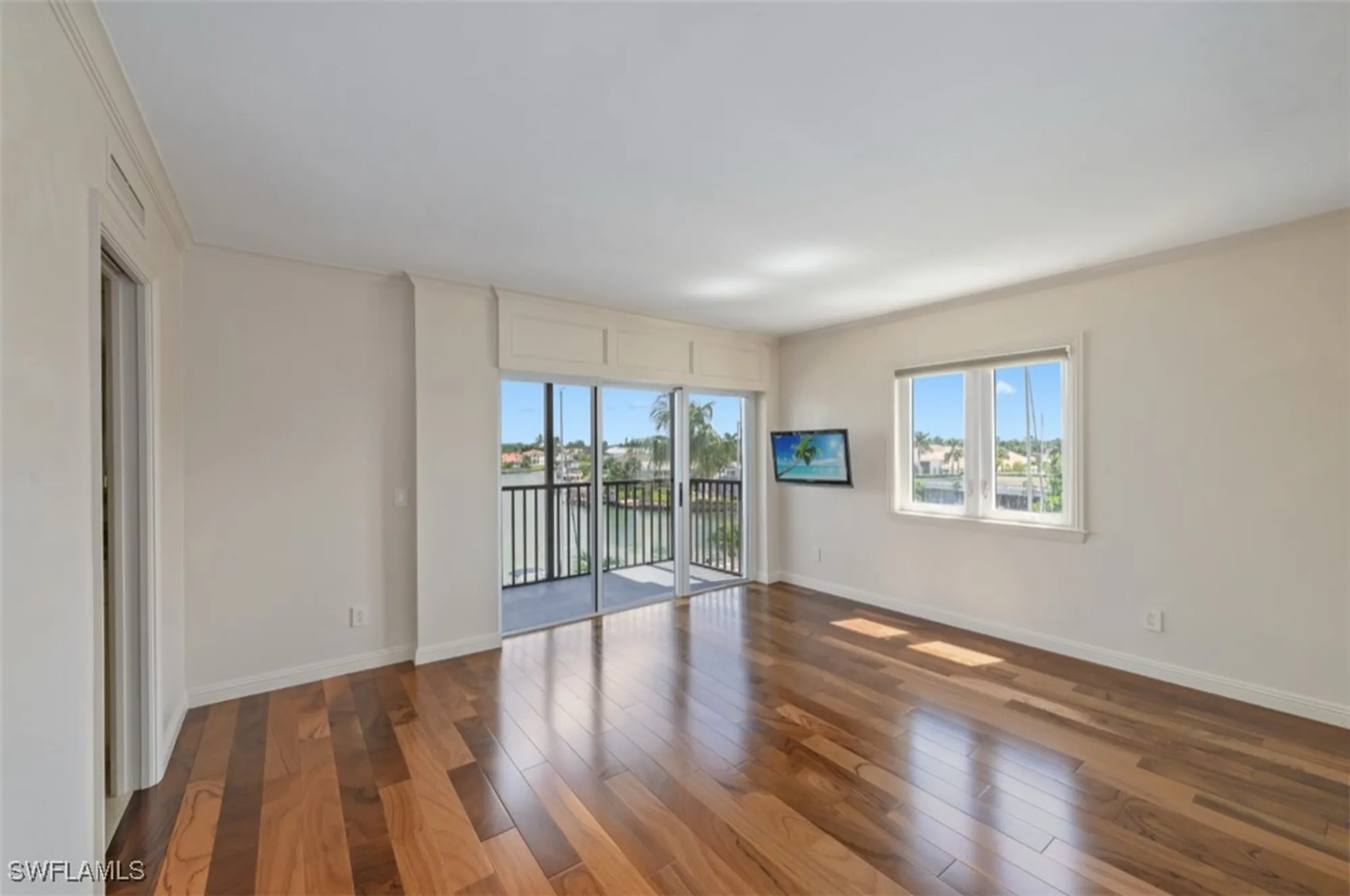 Property Slideshow image 11 of 29 | 2170 gulf shore blvd 44e, Naples, FL, 34102