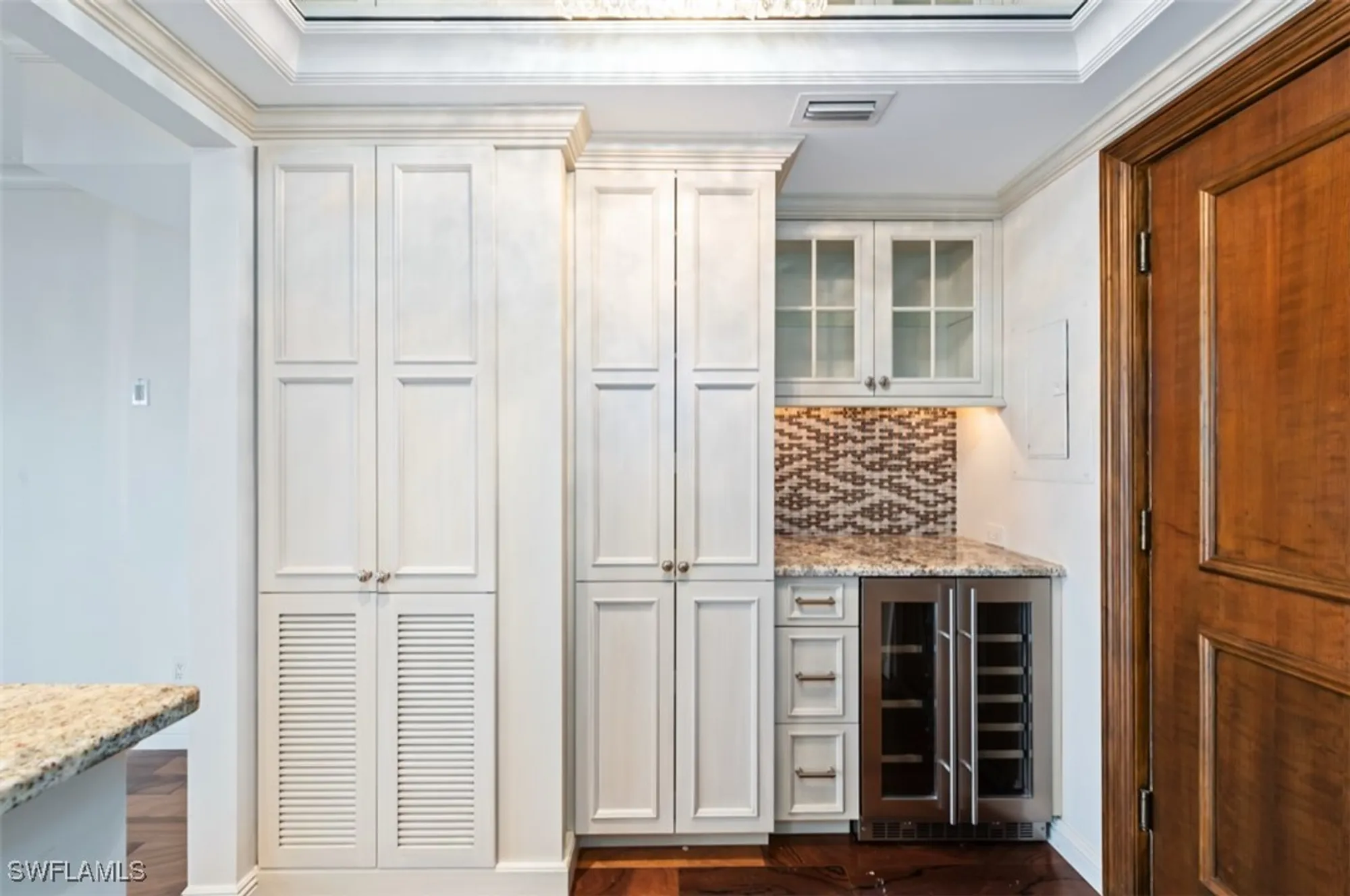 Property Slideshow image 5 of 29 | 2170 gulf shore blvd 44e, Naples, FL, 34102