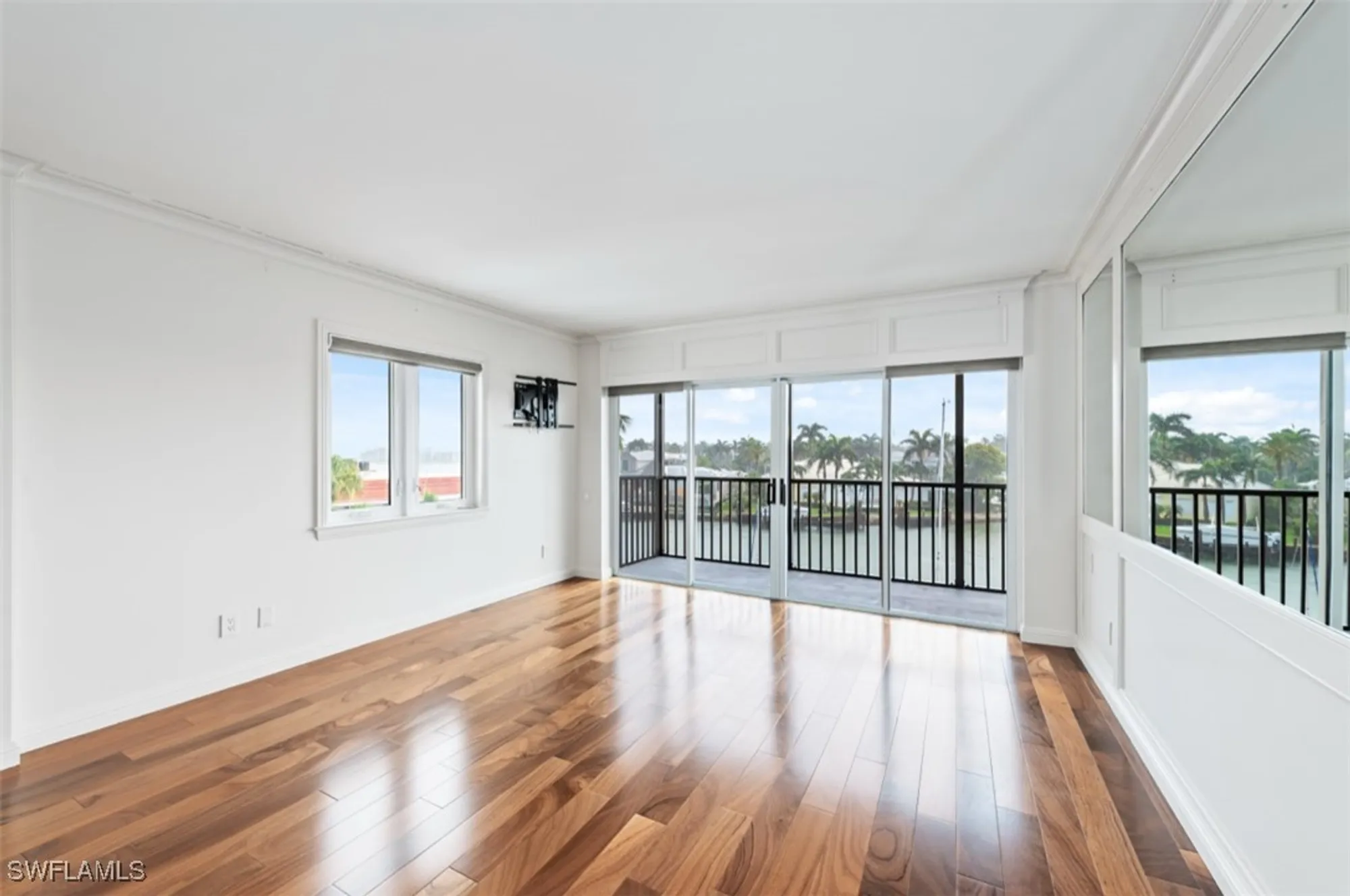 Property Slideshow image 6 of 29 | 2170 gulf shore blvd 44e, Naples, FL, 34102