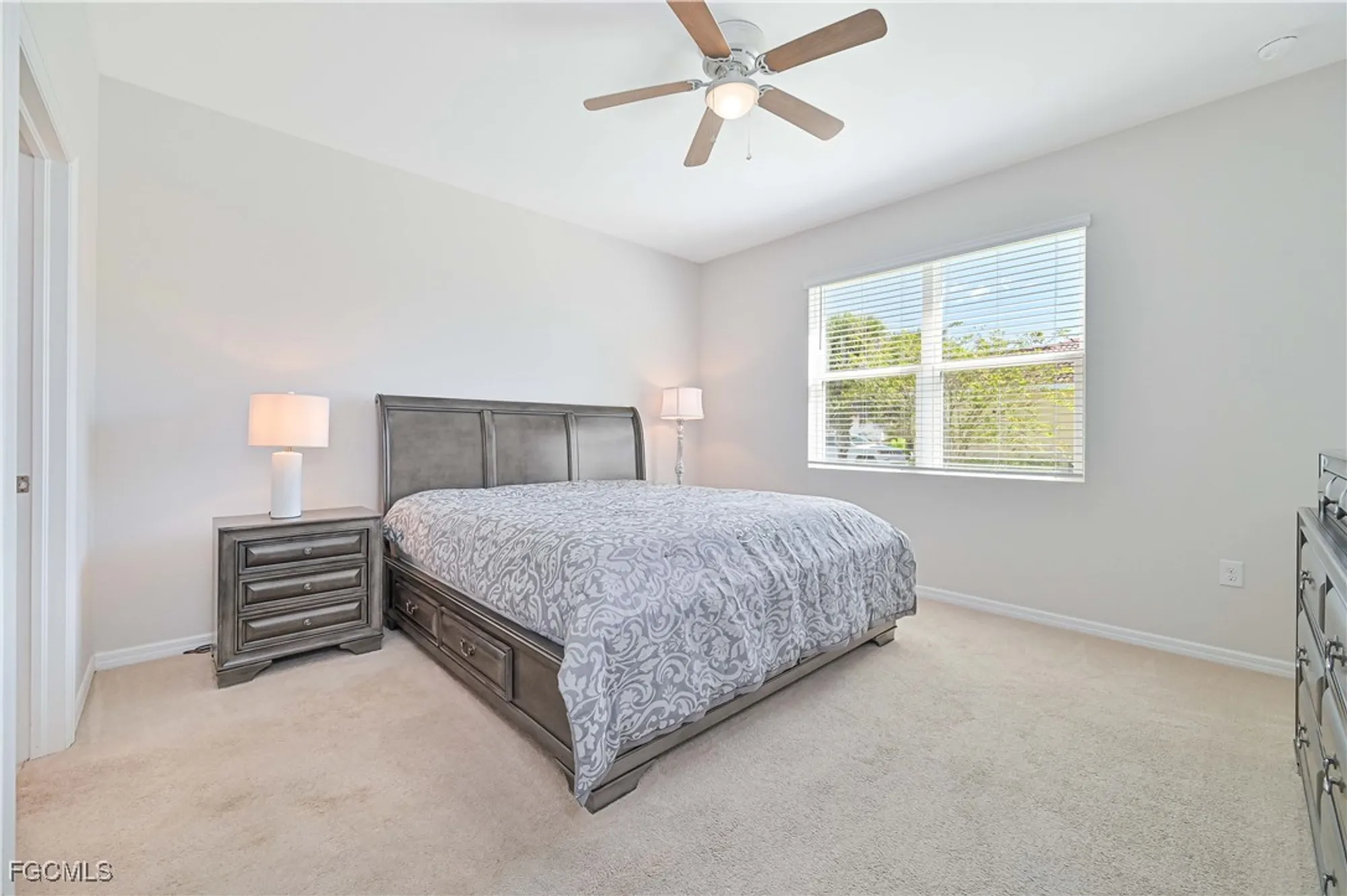 Property Slideshow image 14 of 35 | 2172 summersweet dr, Alva, FL, 33920