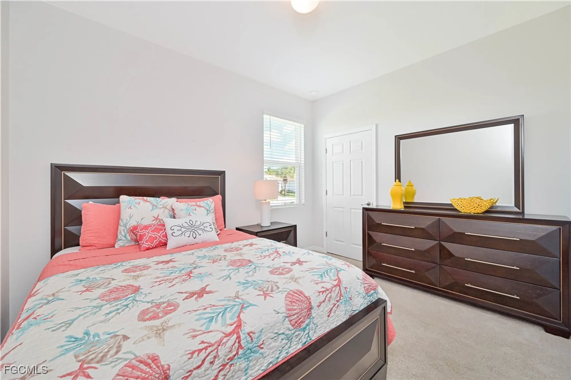 Property Slideshow image 19 of 35 | 2172 summersweet dr, Alva, FL, 33920