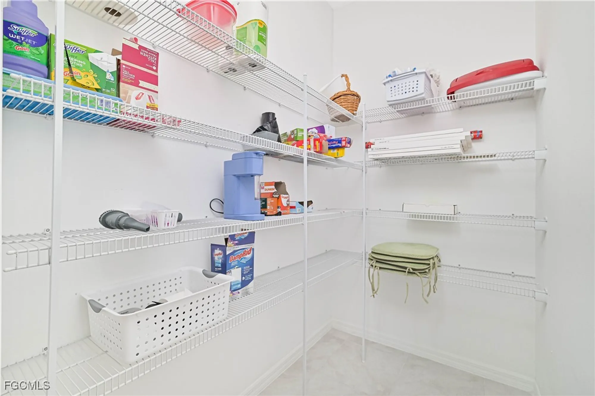 Property Slideshow image 10 of 35 | 2172 summersweet dr, Alva, FL, 33920