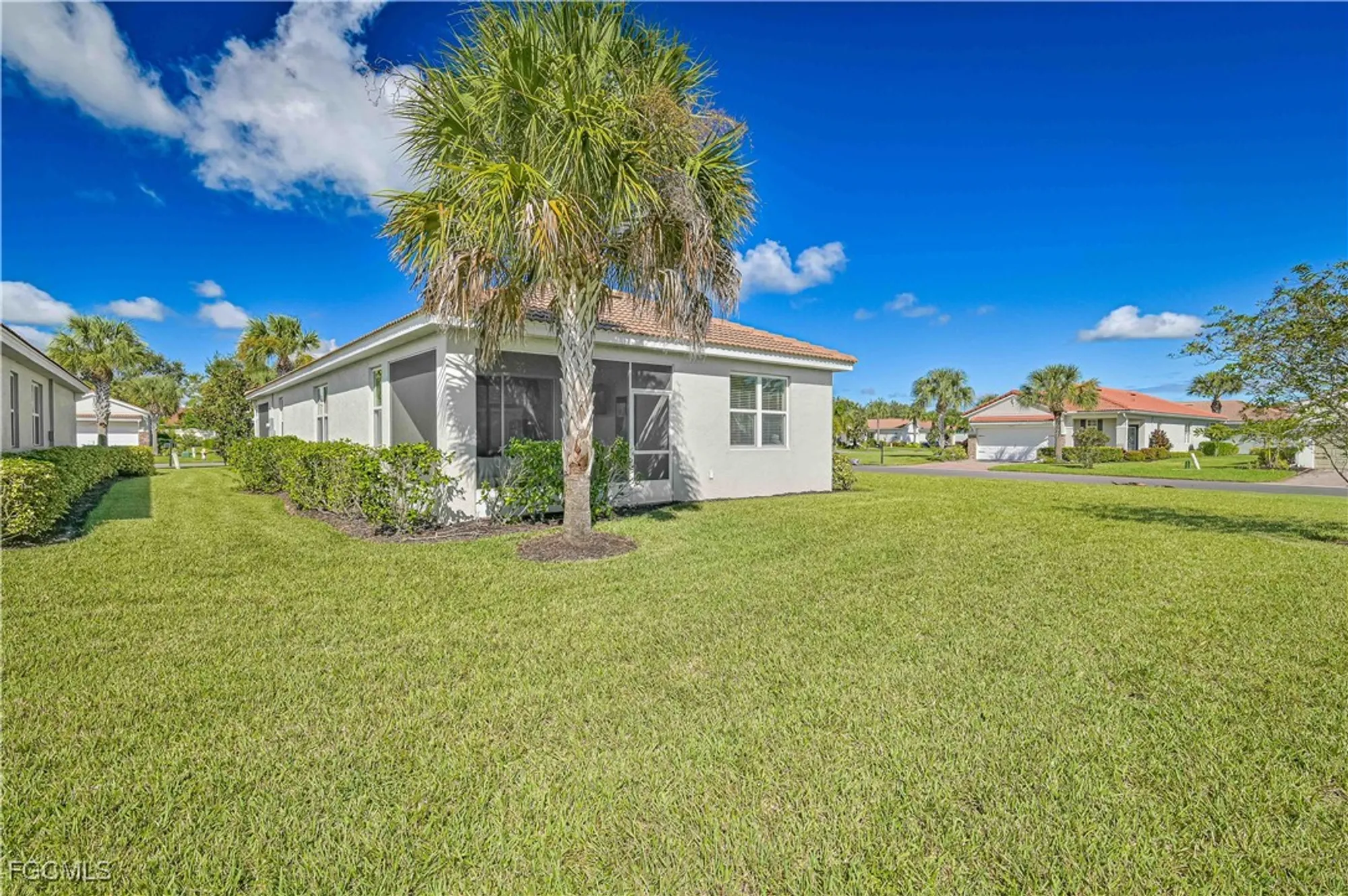 Property Slideshow image 25 of 35 | 2172 summersweet dr, Alva, FL, 33920