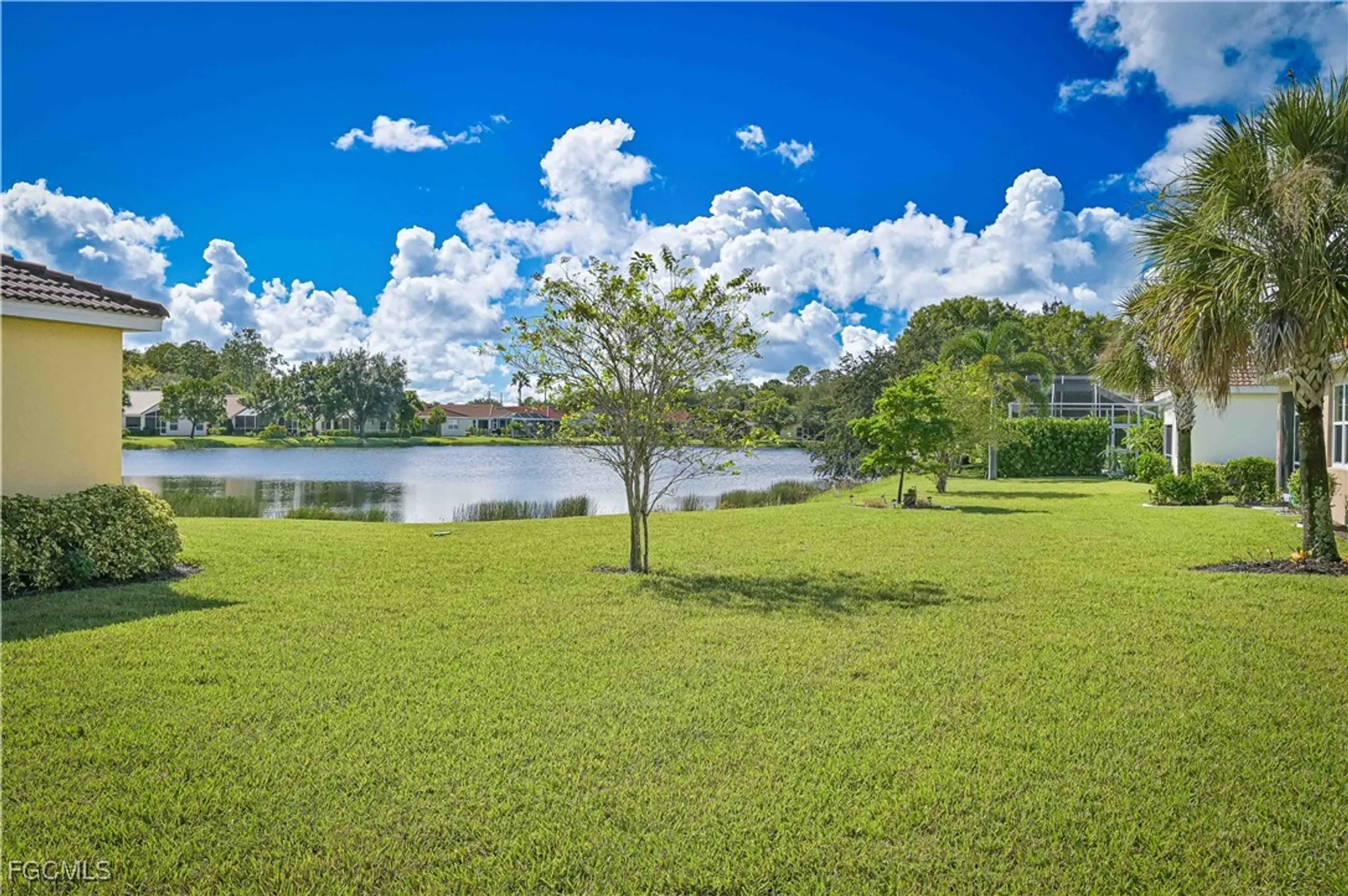 Property Slideshow image 26 of 35 | 2172 summersweet dr, Alva, FL, 33920