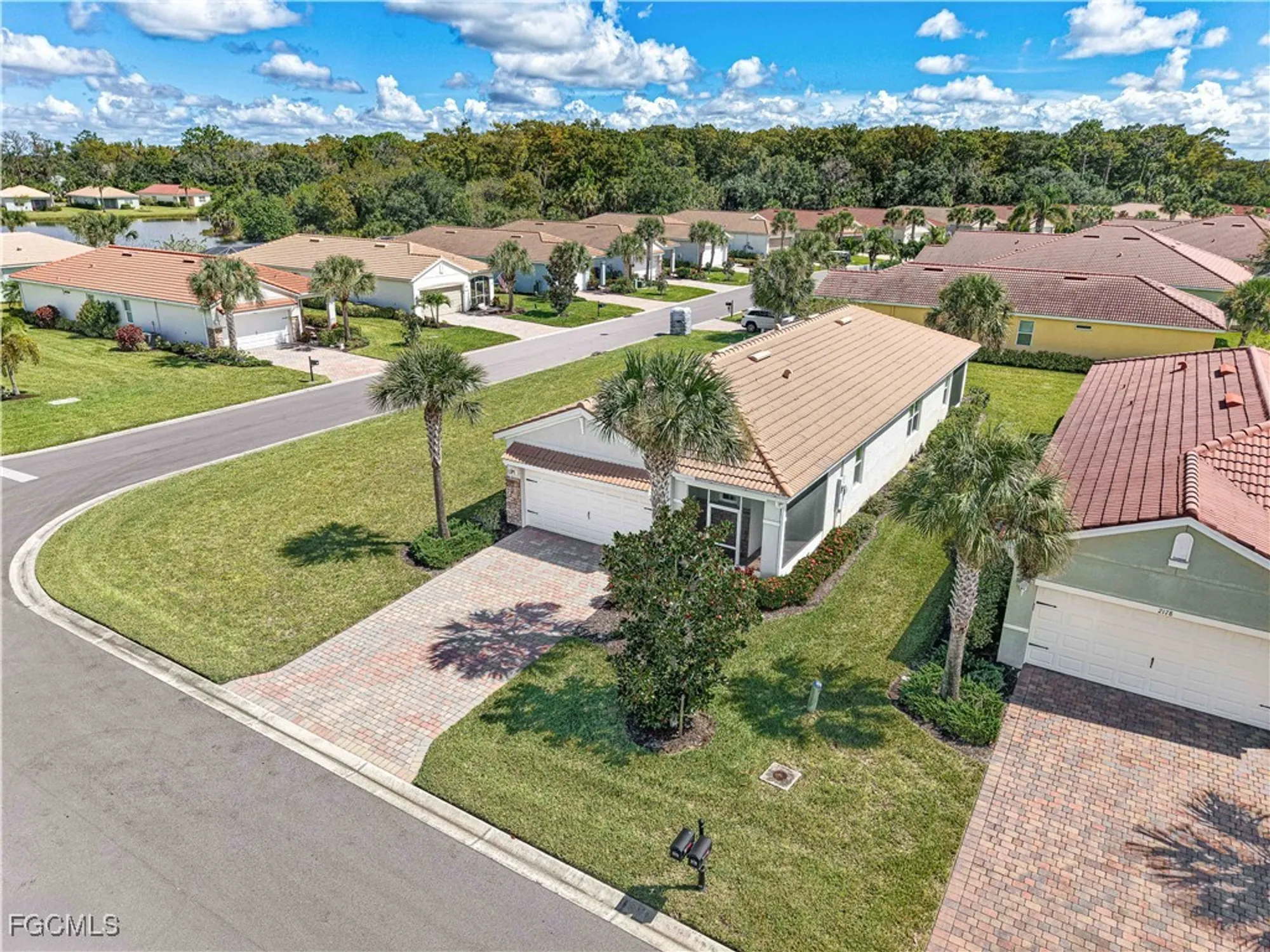 Property Slideshow image 28 of 35 | 2172 summersweet dr, Alva, FL, 33920